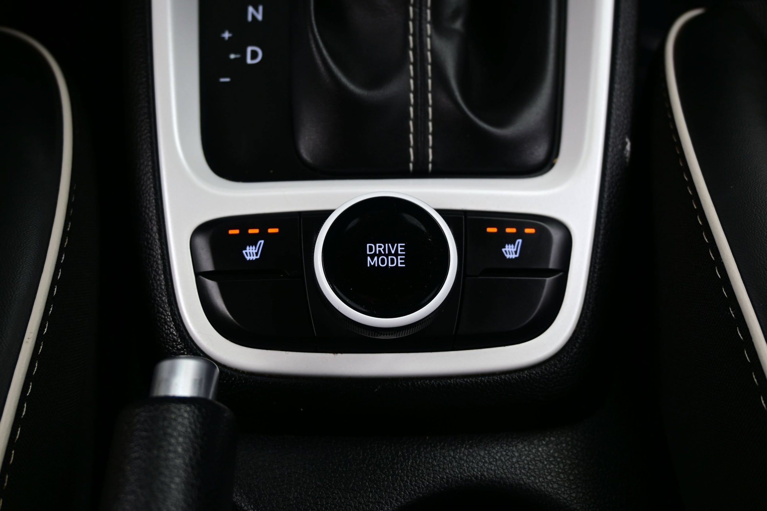 2024 Hyundai Venue Limited - Photo 21