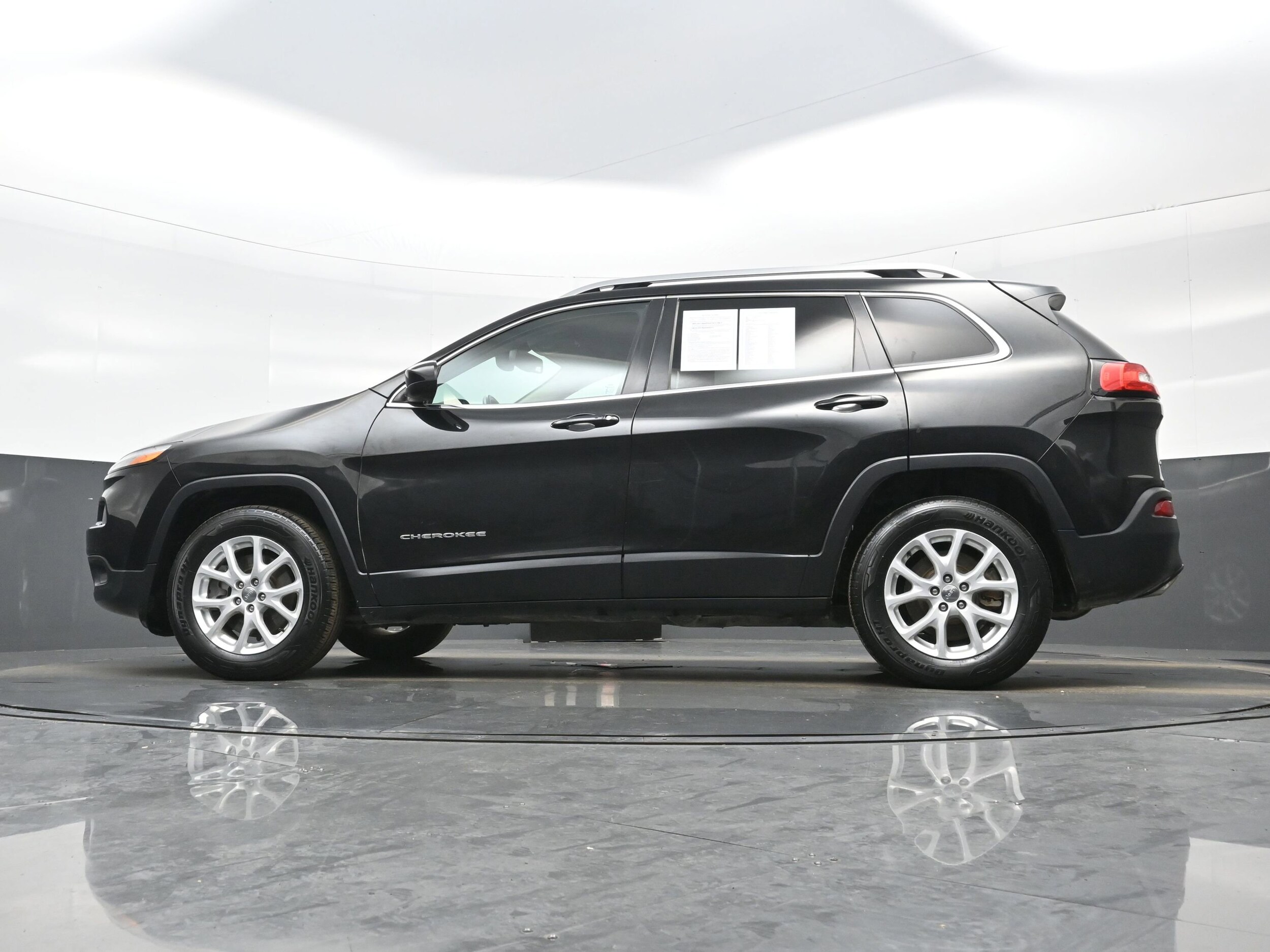 2016 Jeep Cherokee Latitude - Photo 25