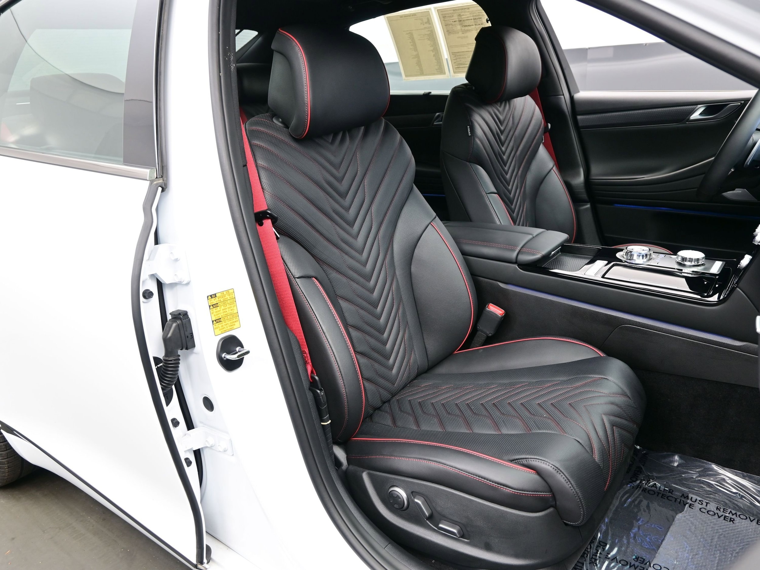 2026 GENESIS G80 Sport Prestige - Photo 14