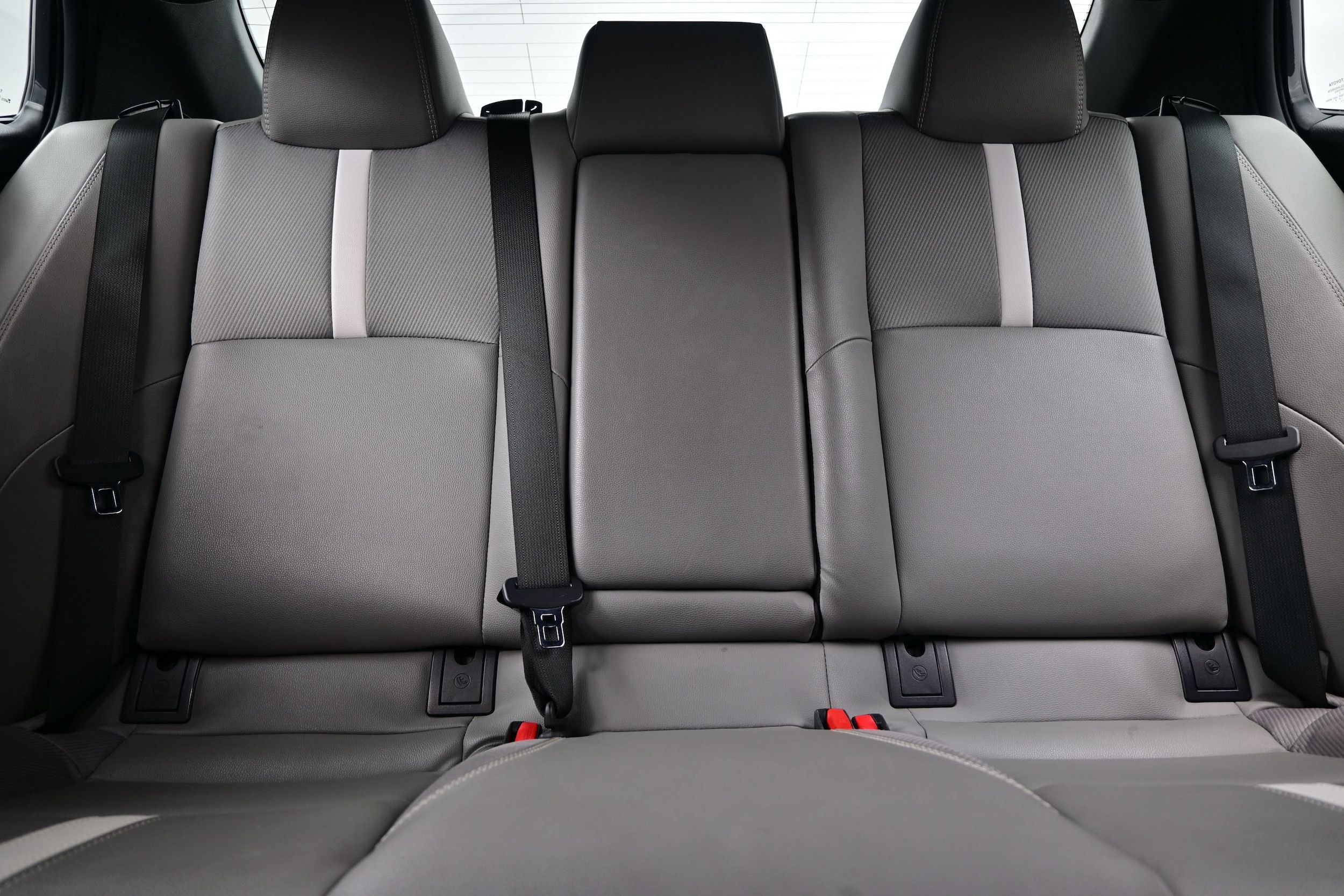 2025 Toyota Camry SE - Photo 16