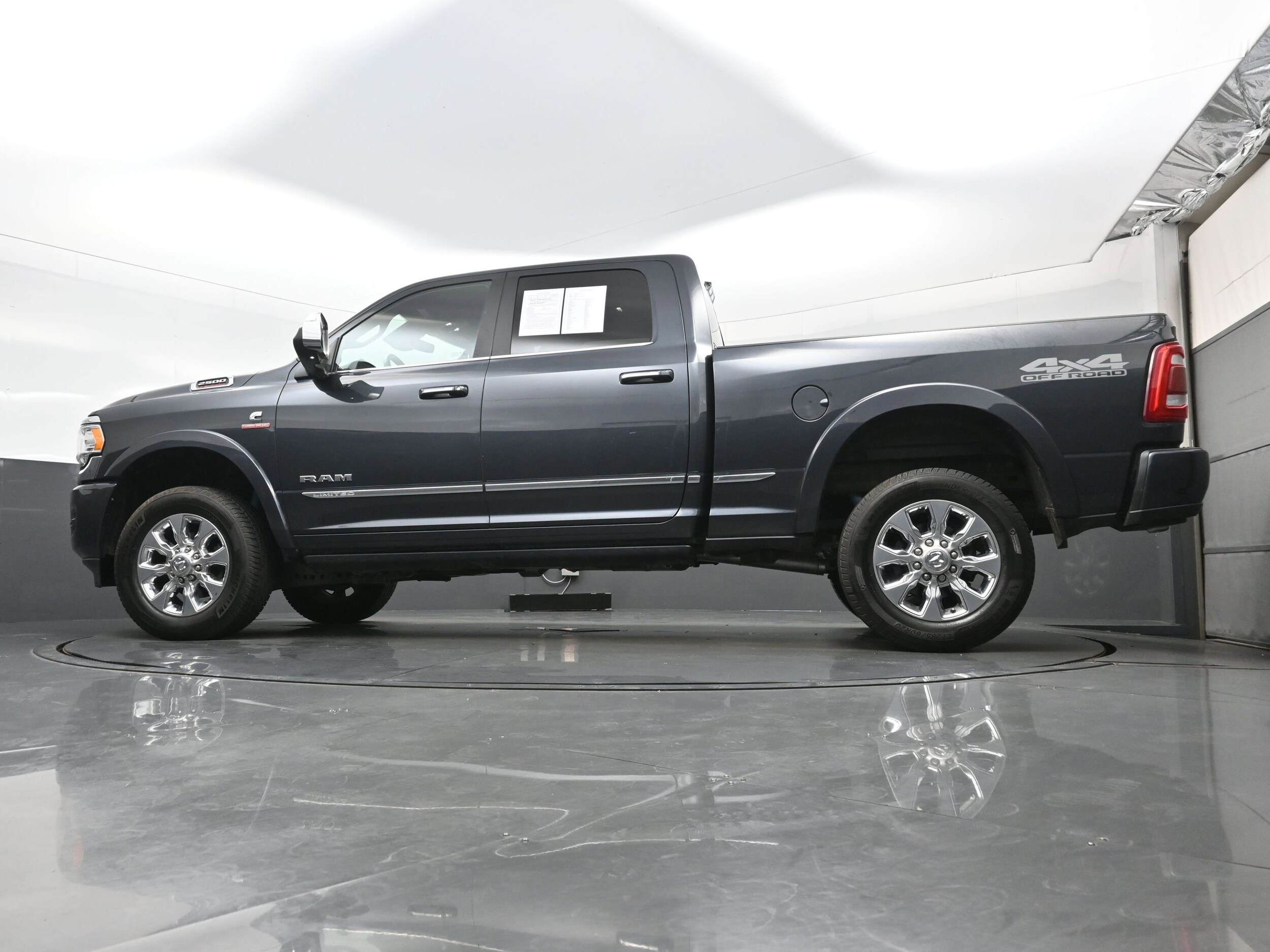 2019 RAM Ram 2500 Pickup Laramie Limited - Photo 27