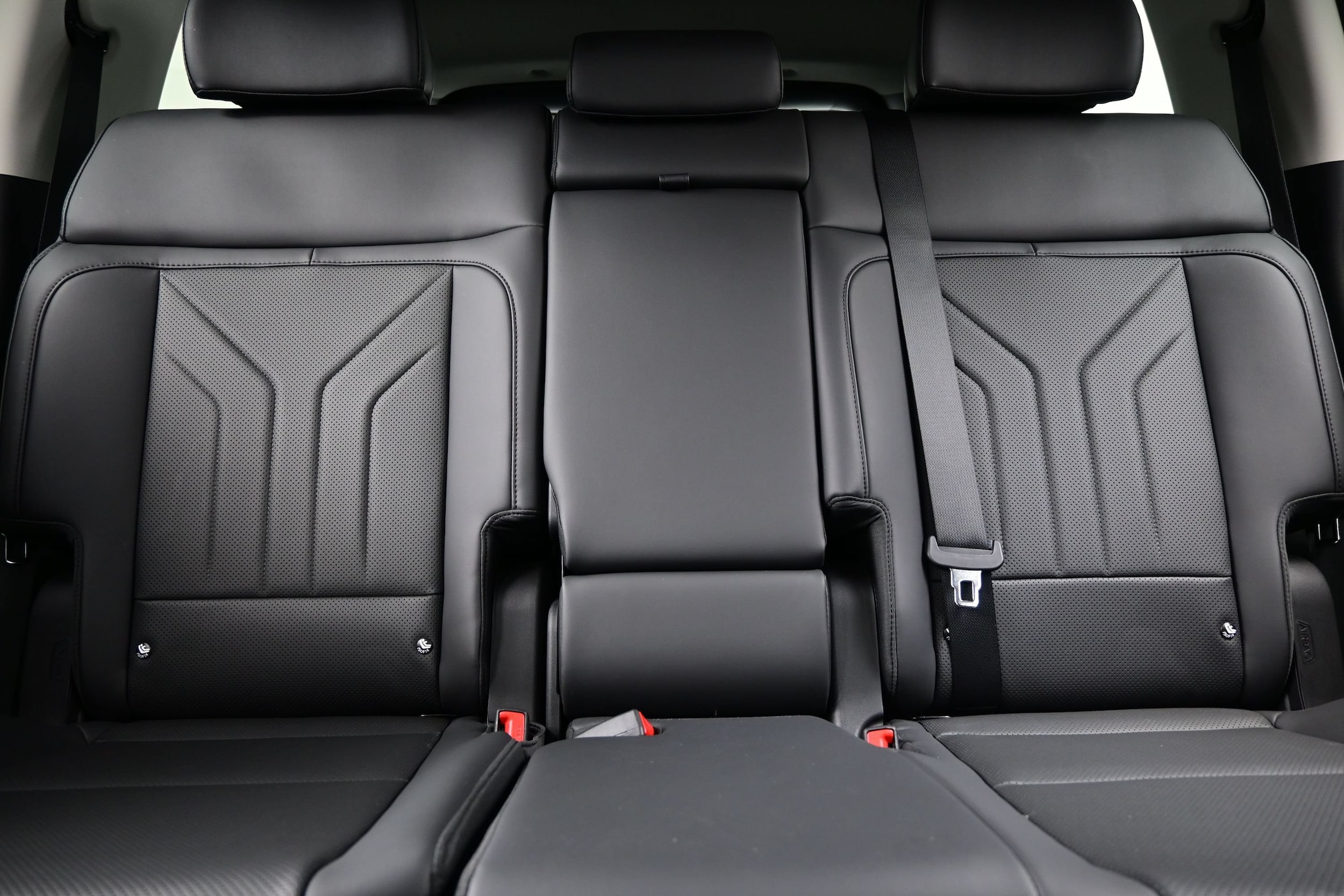 2025 Hyundai Santa Fe SEL - Photo 16