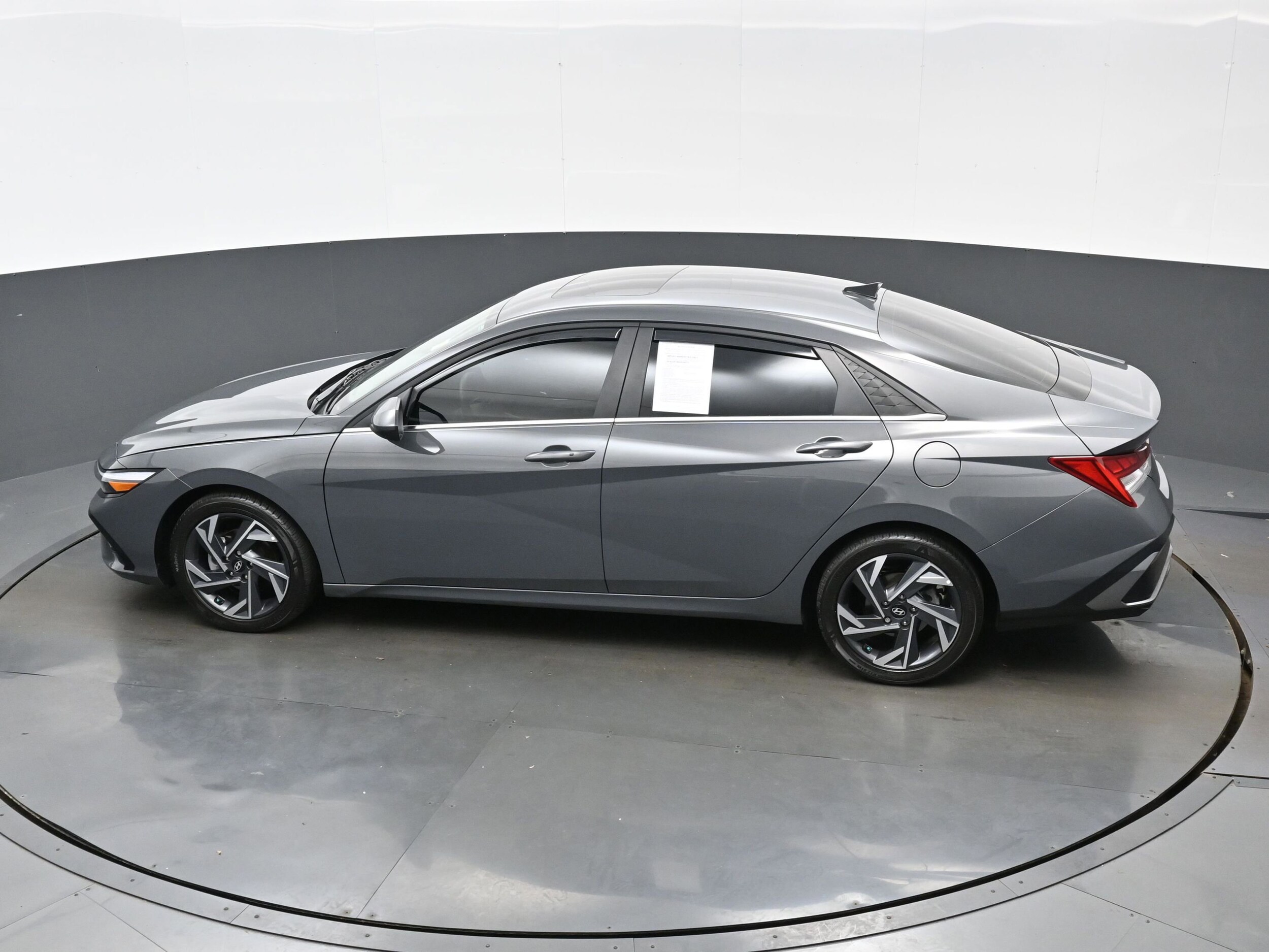 2024 Hyundai Elantra SEL - Photo 34
