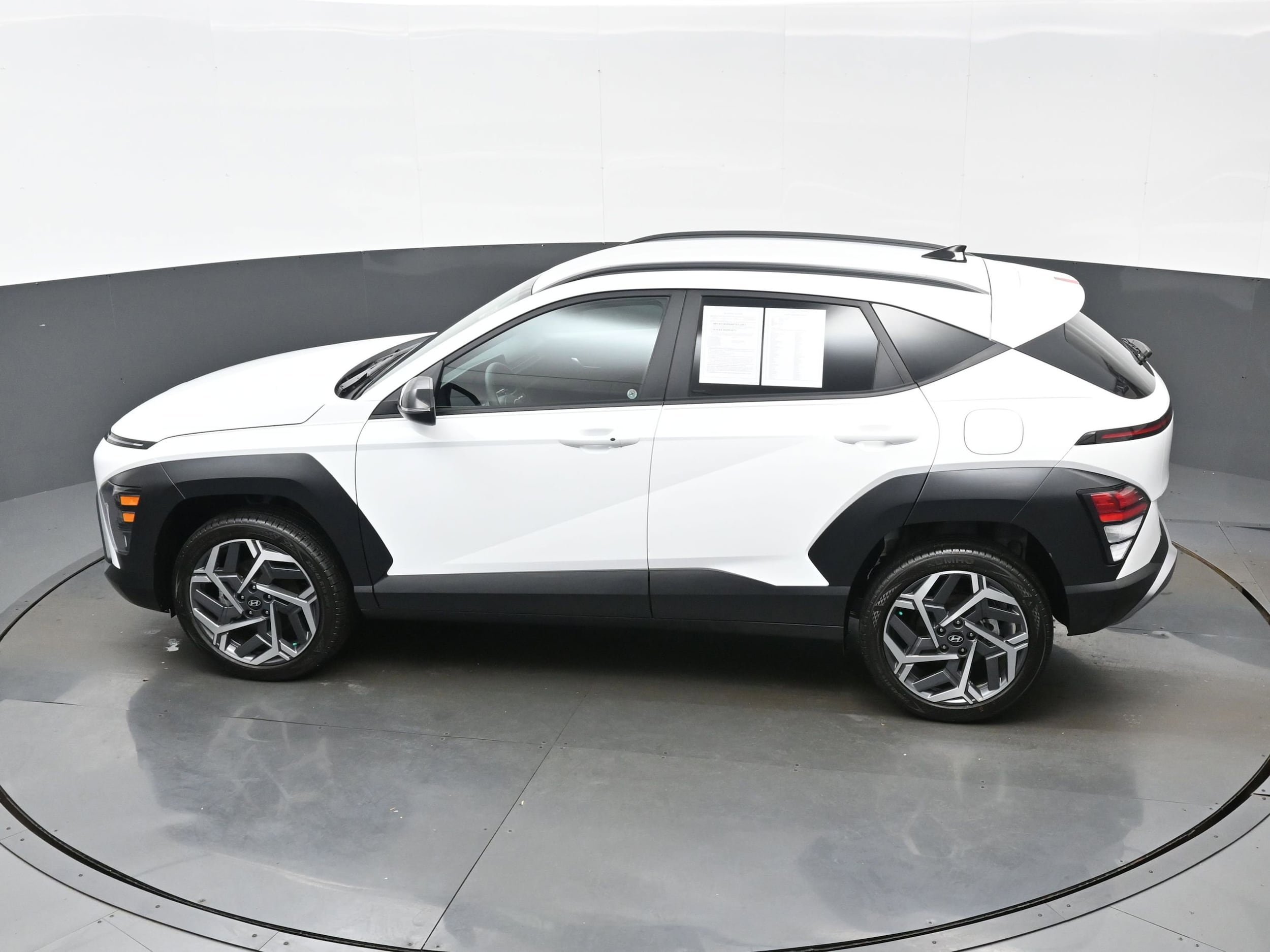 2026 Hyundai Kona SEL Premium - Photo 33