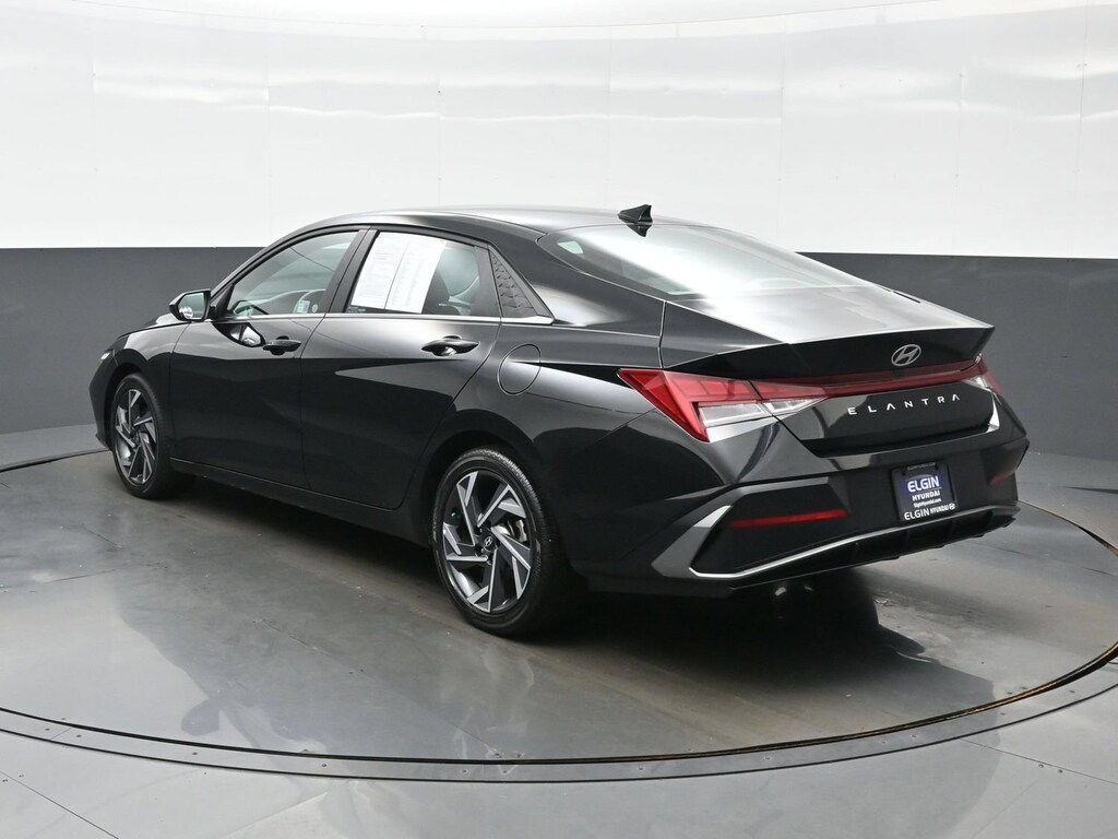 Certified 2025 Hyundai Elantra SEL Convenience Sedan