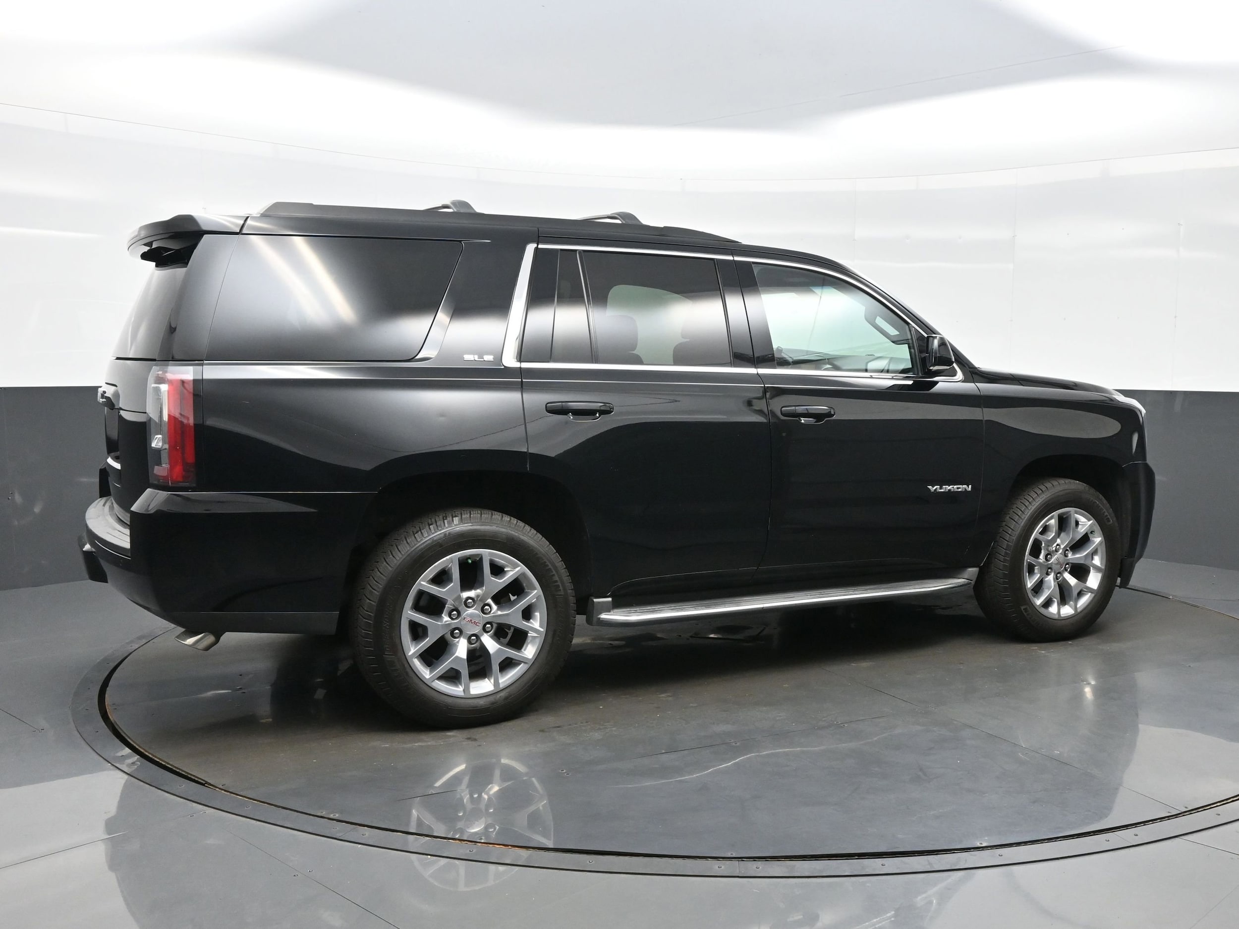 2015 GMC Yukon SLE - Photo 6