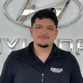 Staff member Alejandro A from ID_9c11a9ec306d