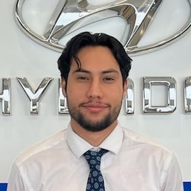 Staff member Zain I from ID_b0bd9129455c