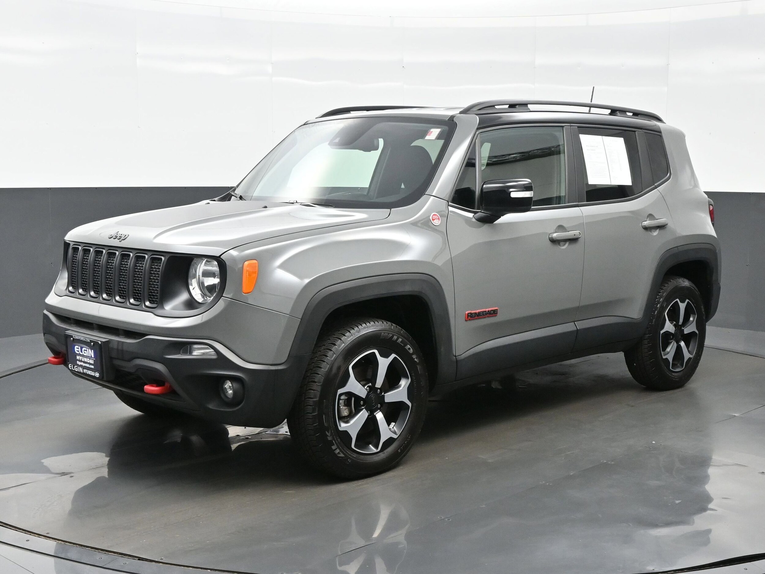 2022 Jeep Renegade Trailhawk photo 2