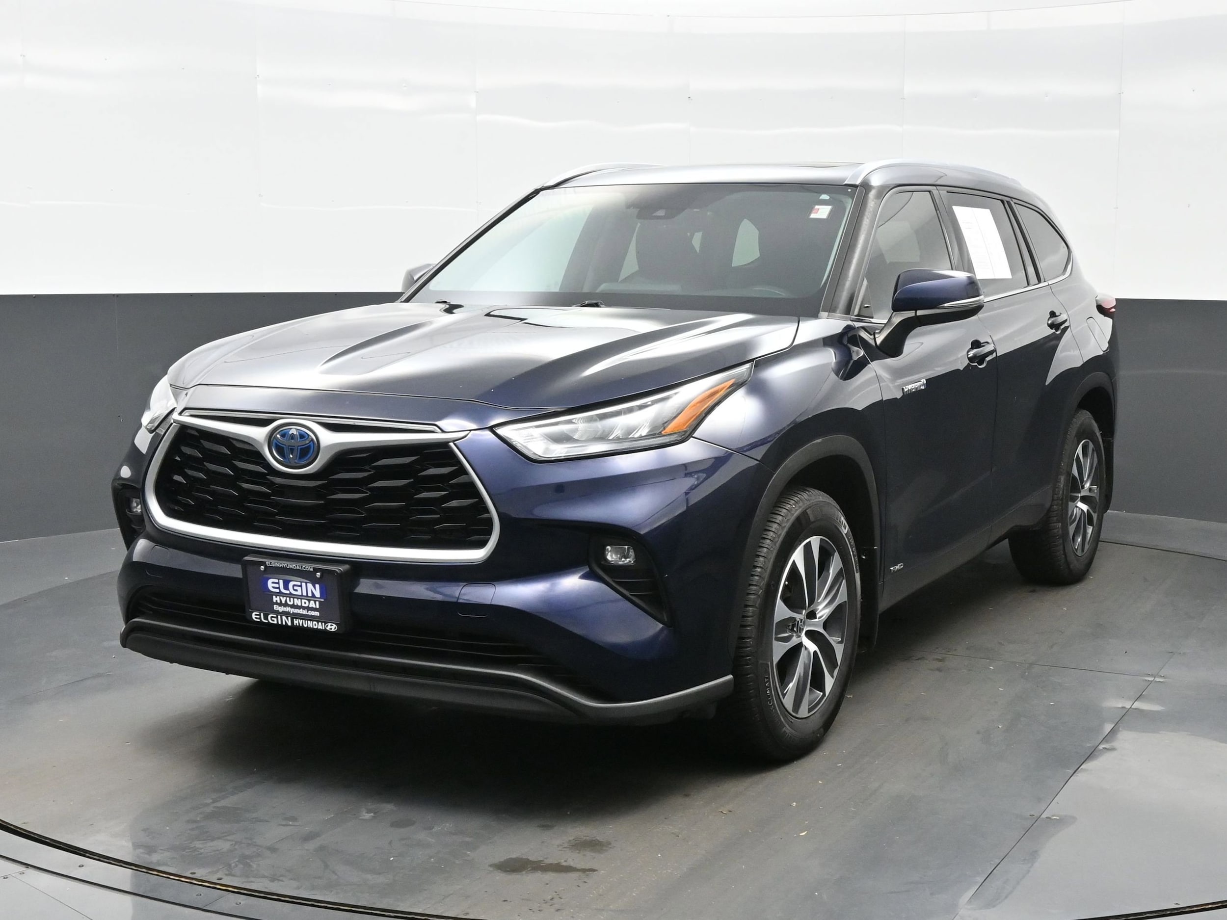 2020 Toyota Highlander XLE's photo