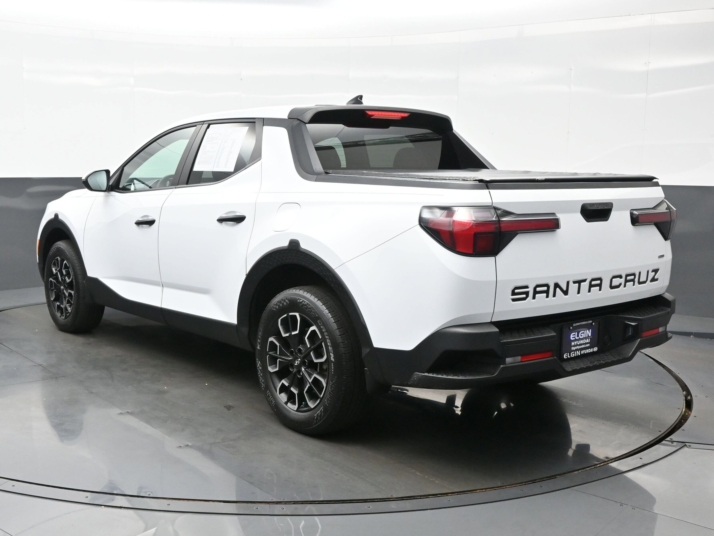 2022 Hyundai Santa Cruz SEL photo 2