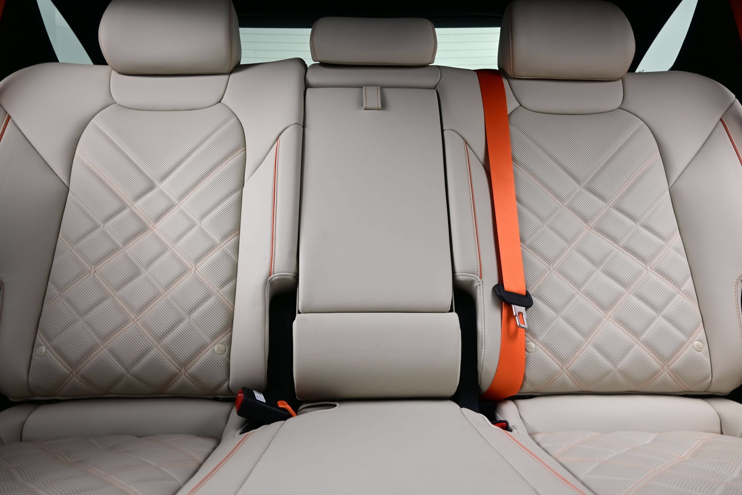 2026 GENESIS GV70 Sport Prestige - Photo 16