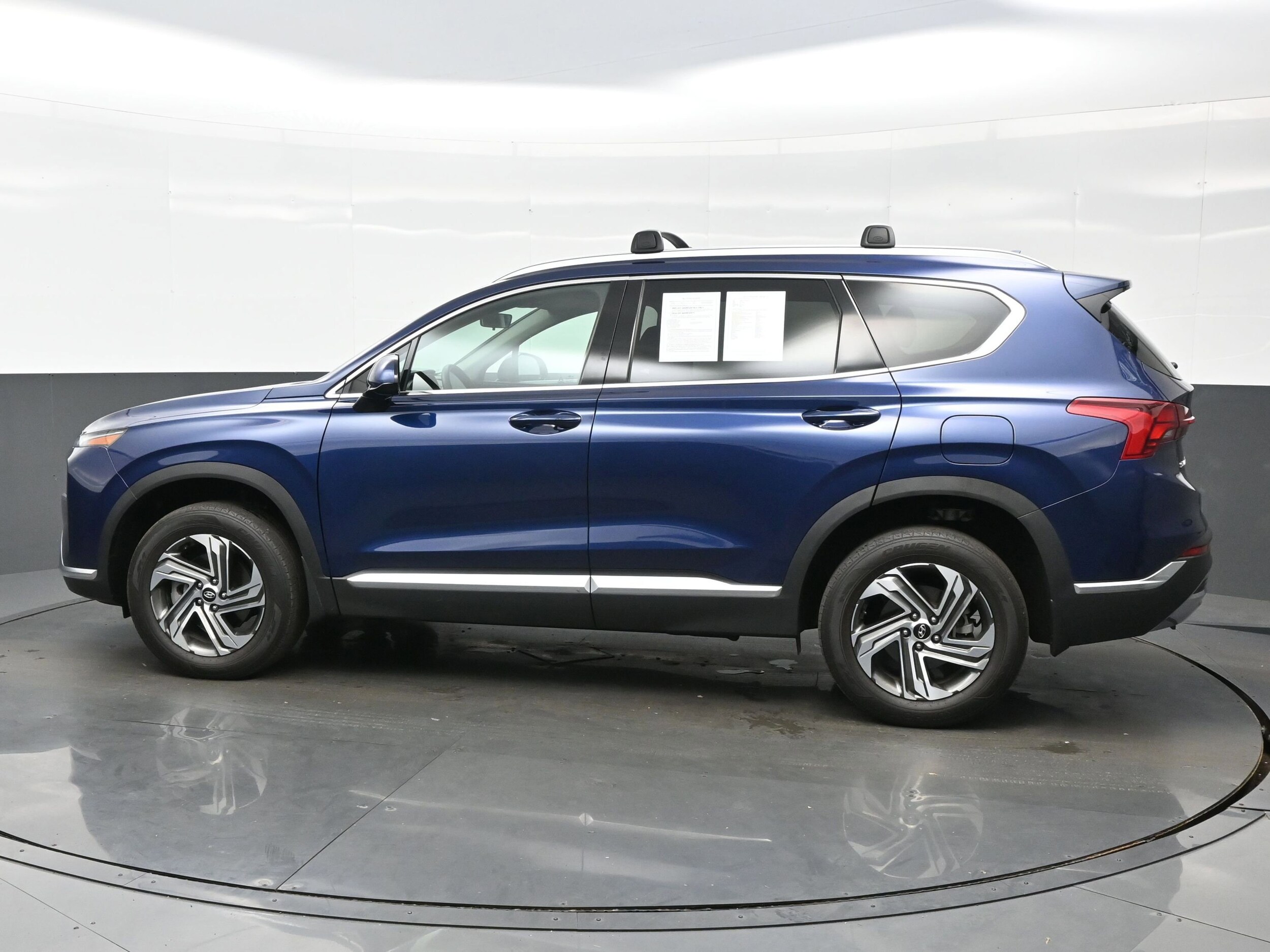 2022 Hyundai Santa Fe SEL photo 3