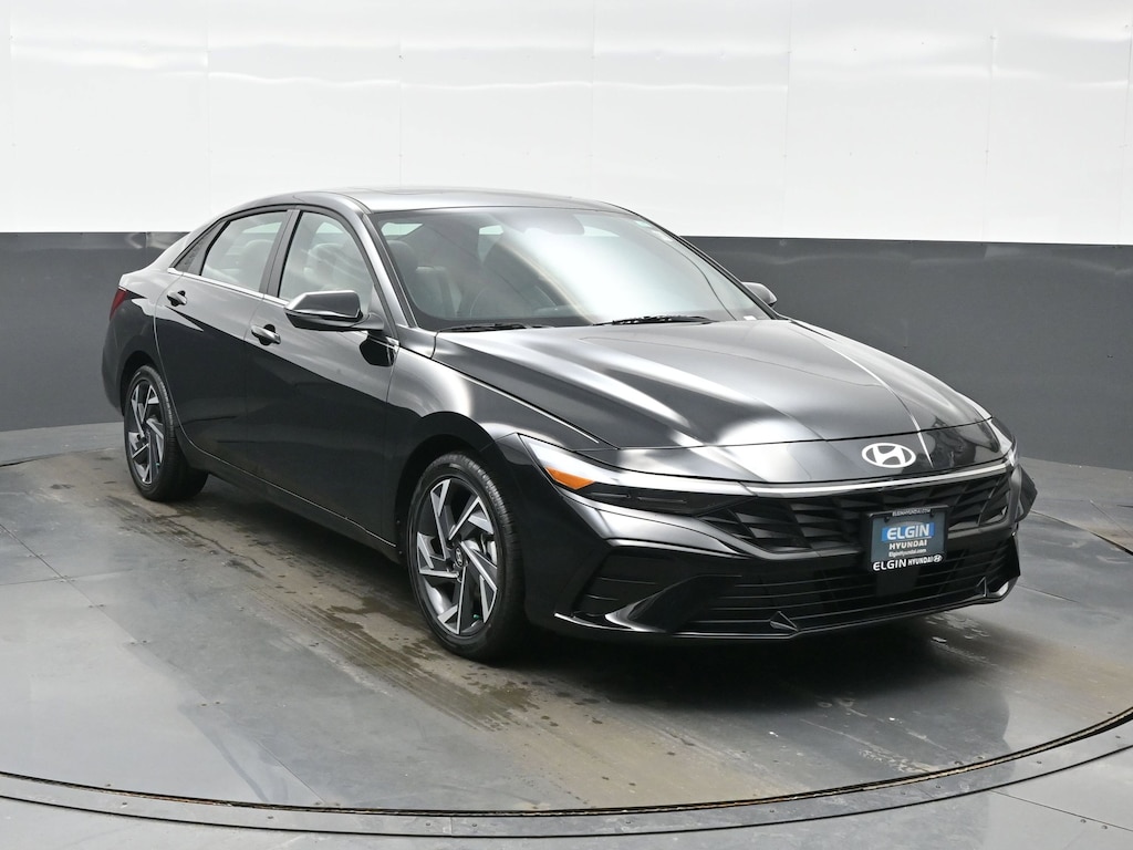 Used 2025 Hyundai Elantra Hybrid Limited Sedan