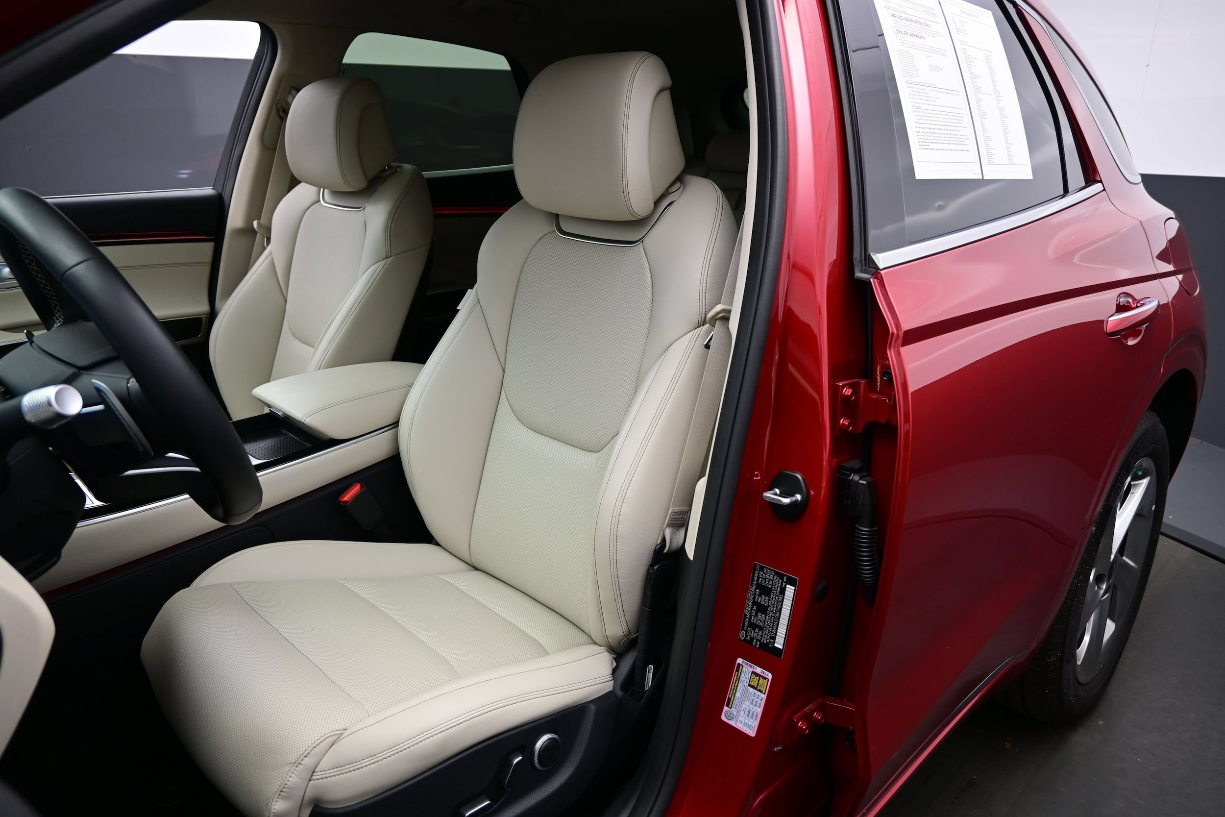 2026 GENESIS GV70 Standard - Photo 12