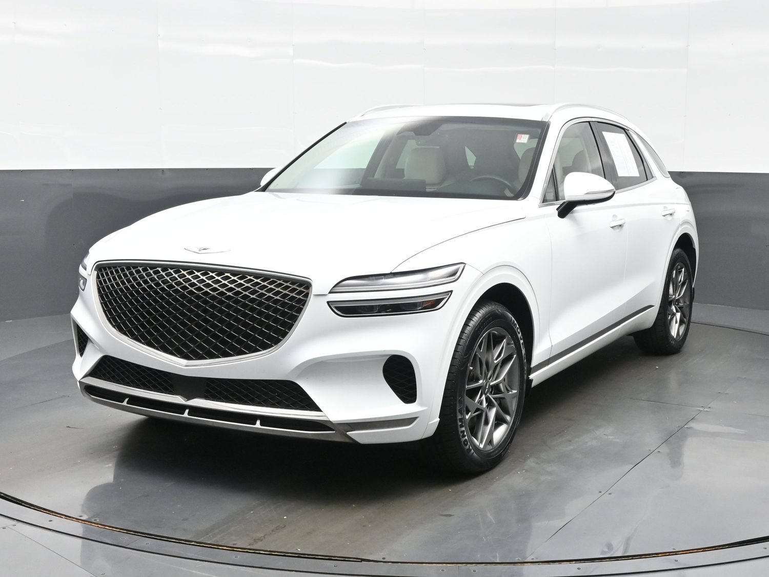 2024 GENESIS GV70 Standard