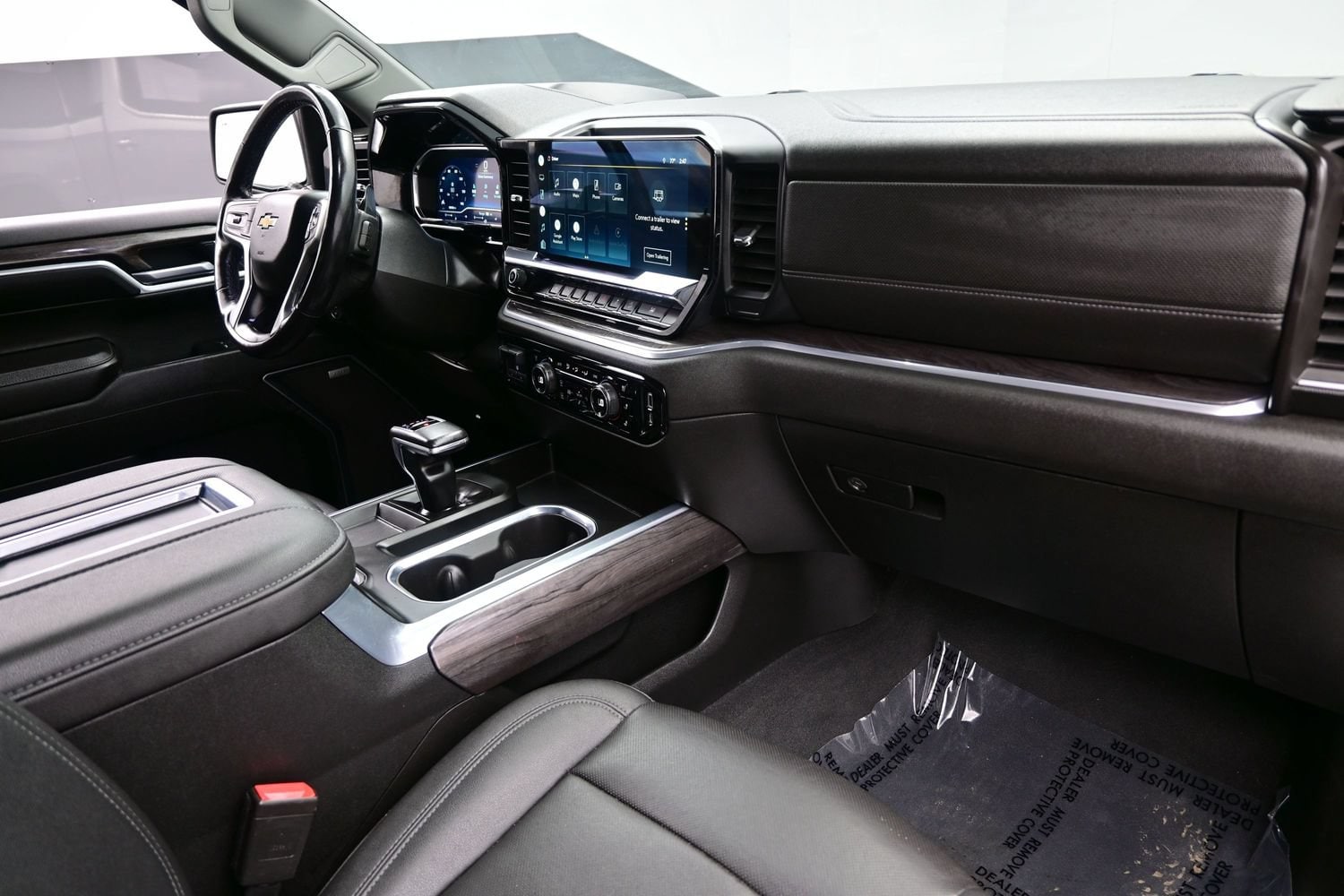 2022 Chevrolet Silverado 1500 LTZ - Photo 15