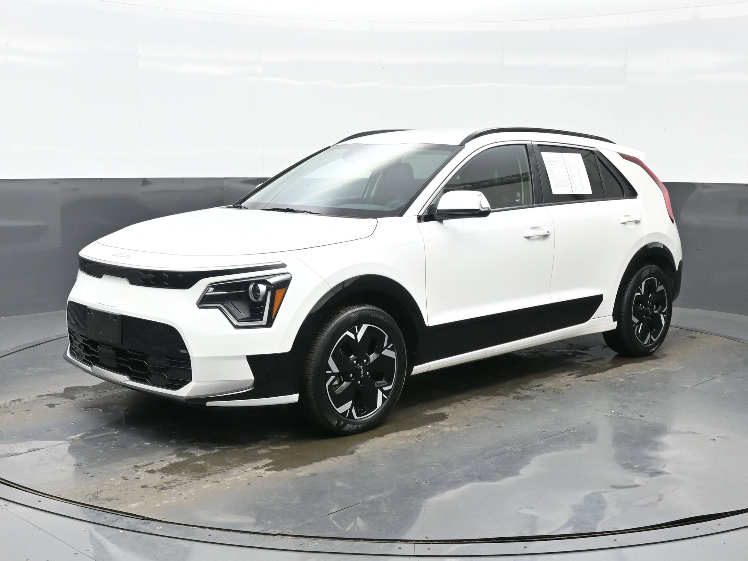 Used 2023 Kia Niro Wind with VIN KNDCR3L16P5013406 for sale in Bartlett, IL