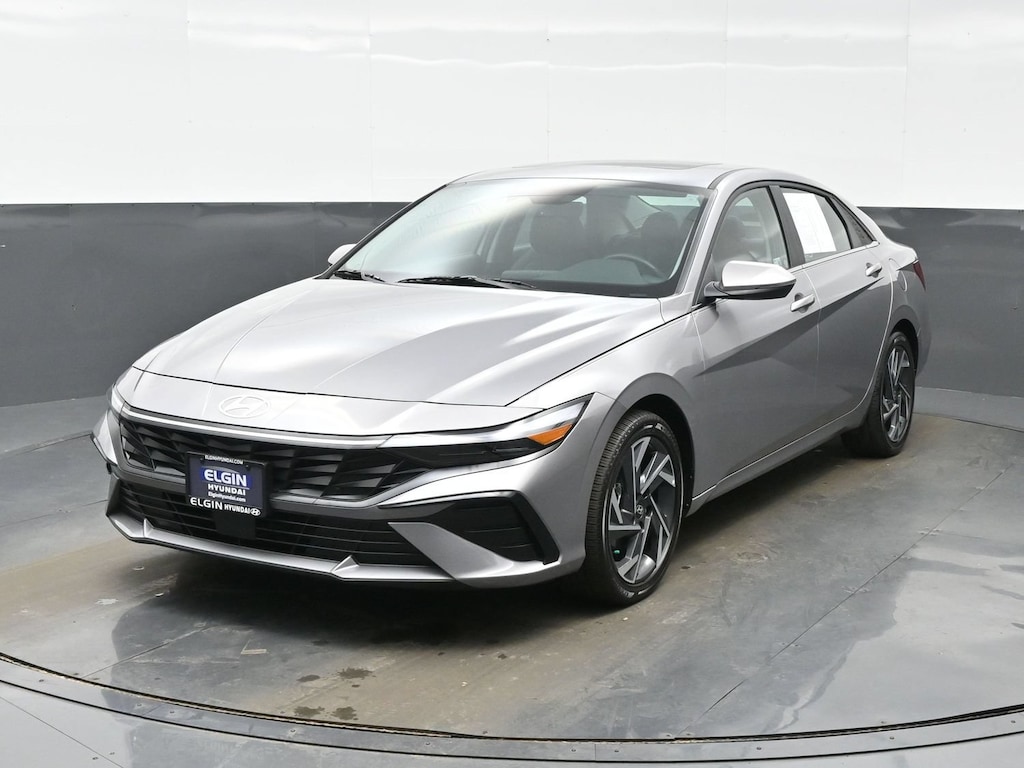 Used 2025 Hyundai Elantra Hybrid Limited Sedan