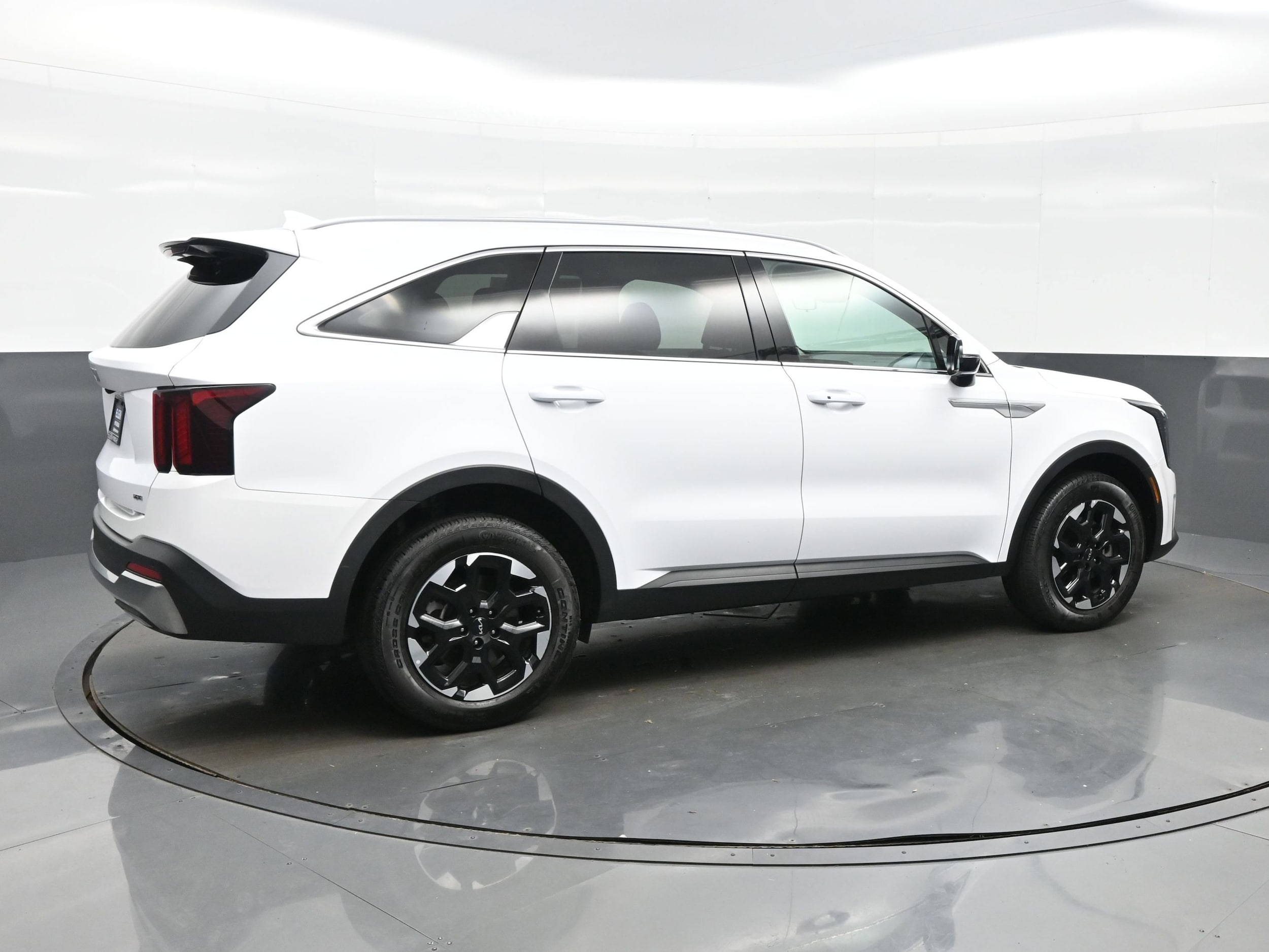 2024 Kia Sorento S - Photo 6