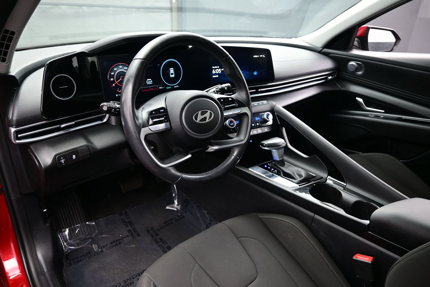 2024 Hyundai Elantra SEL - Photo 11