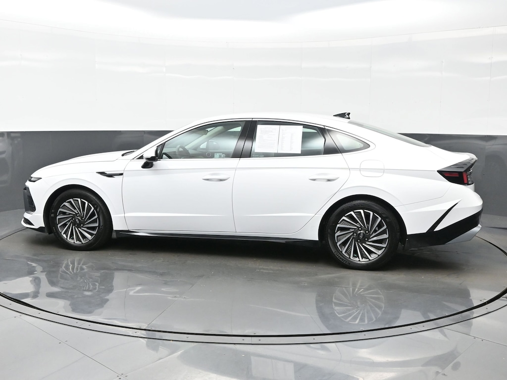 Certified 2025 Hyundai Sonata Hybrid SEL Sedan