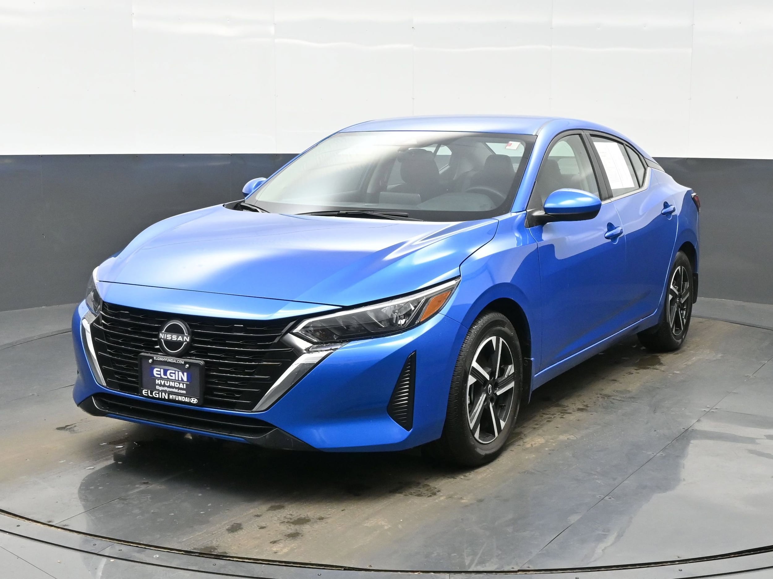 2025 Nissan Sentra SV's photo