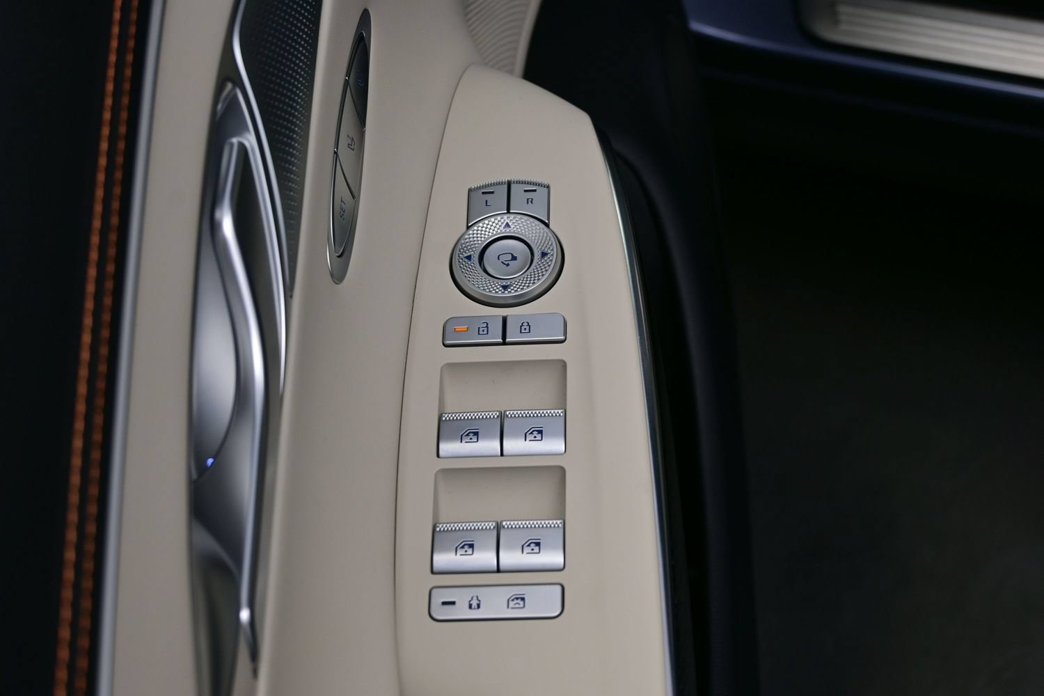 2026 GENESIS GV70 Sport Prestige - Photo 10