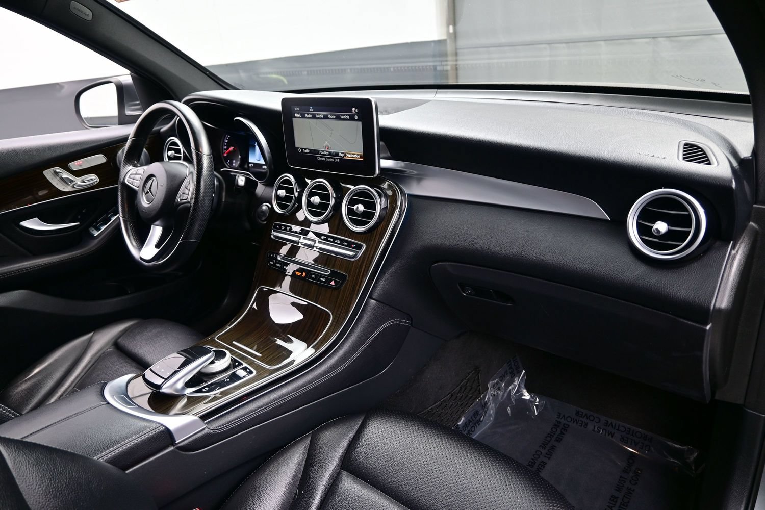 2019 Mercedes-Benz GLC GLC300 - Photo 14