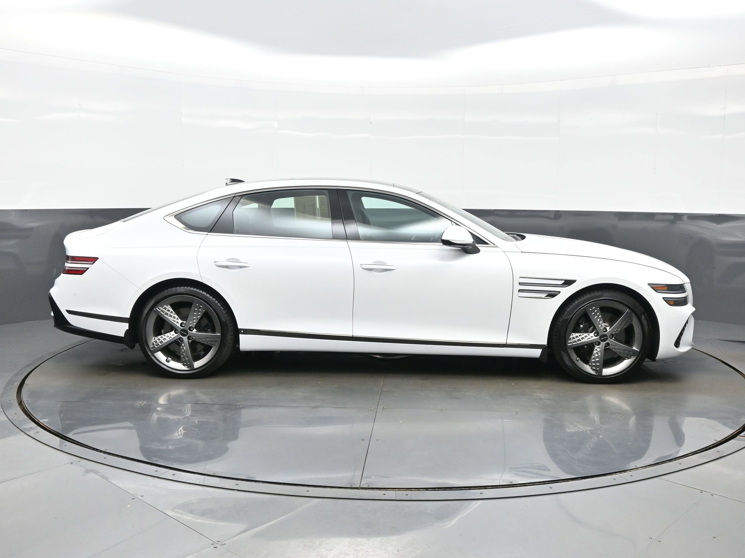 2026 GENESIS G80 Sport Prestige - Photo 8