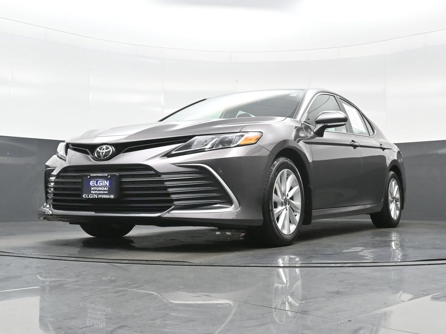 2021 Toyota Camry LE - Photo 27