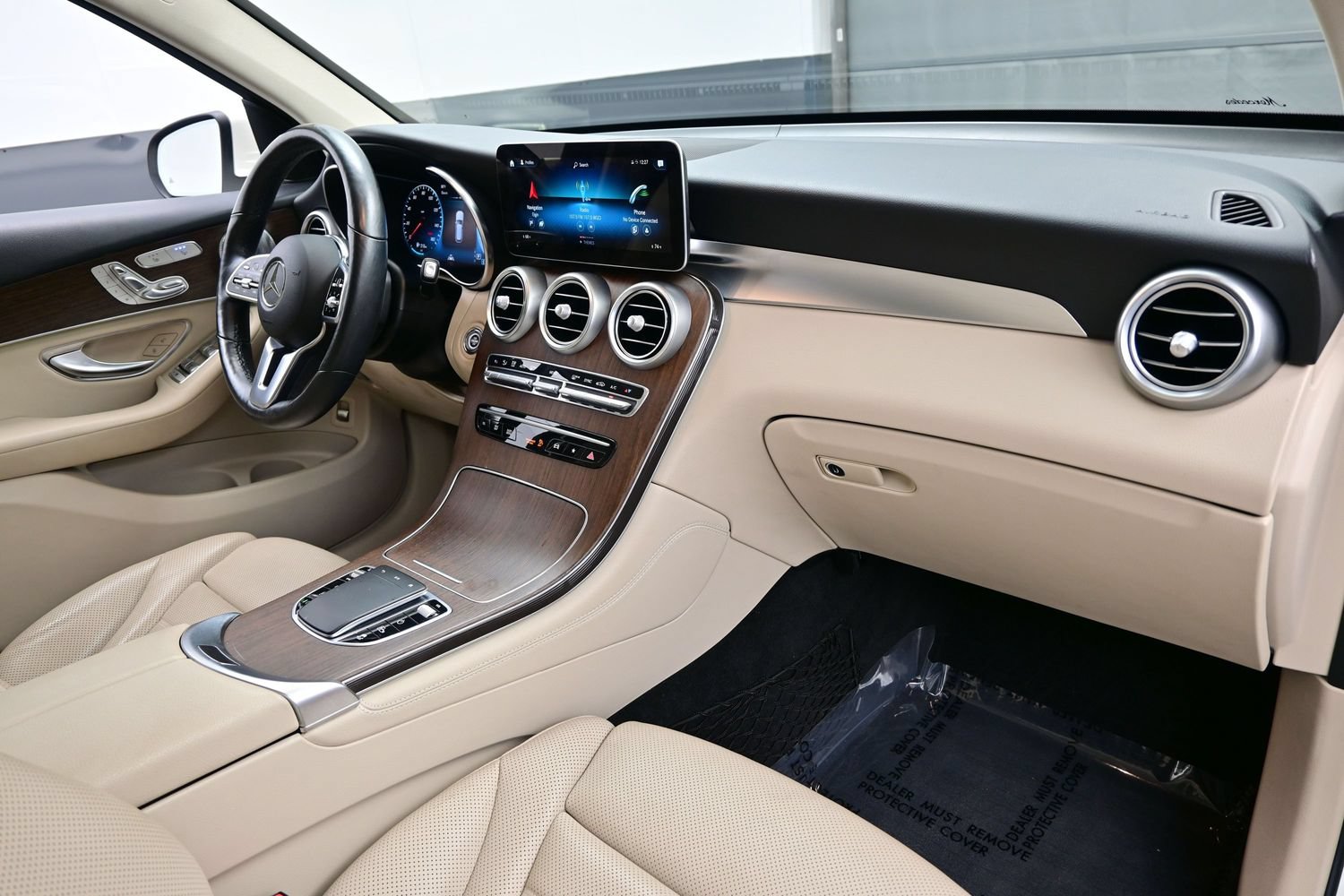 2020 Mercedes-Benz GLC GLC300 - Photo 15