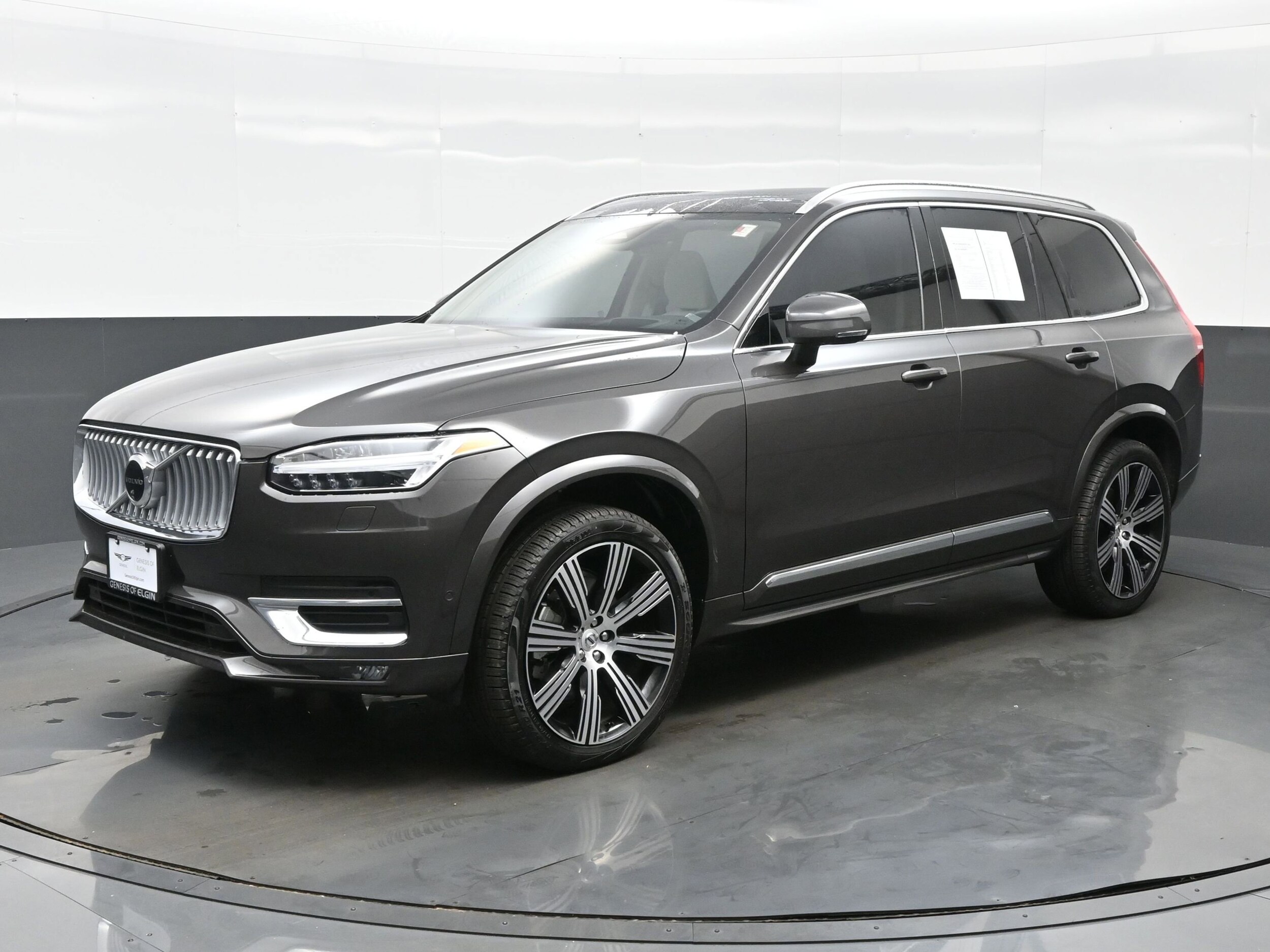 2025 Volvo XC90 photo 2