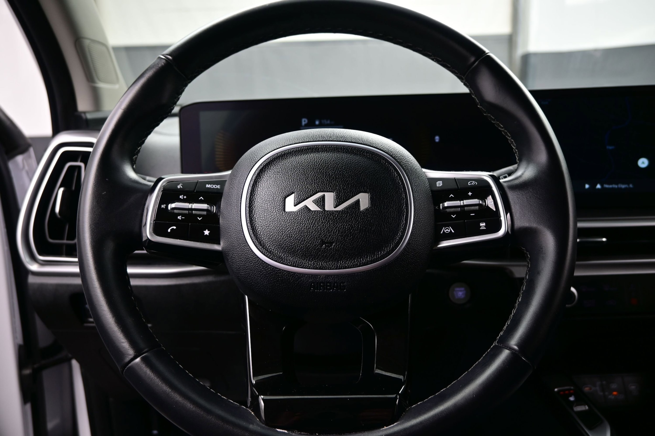 2024 Kia Sorento S - Photo 27
