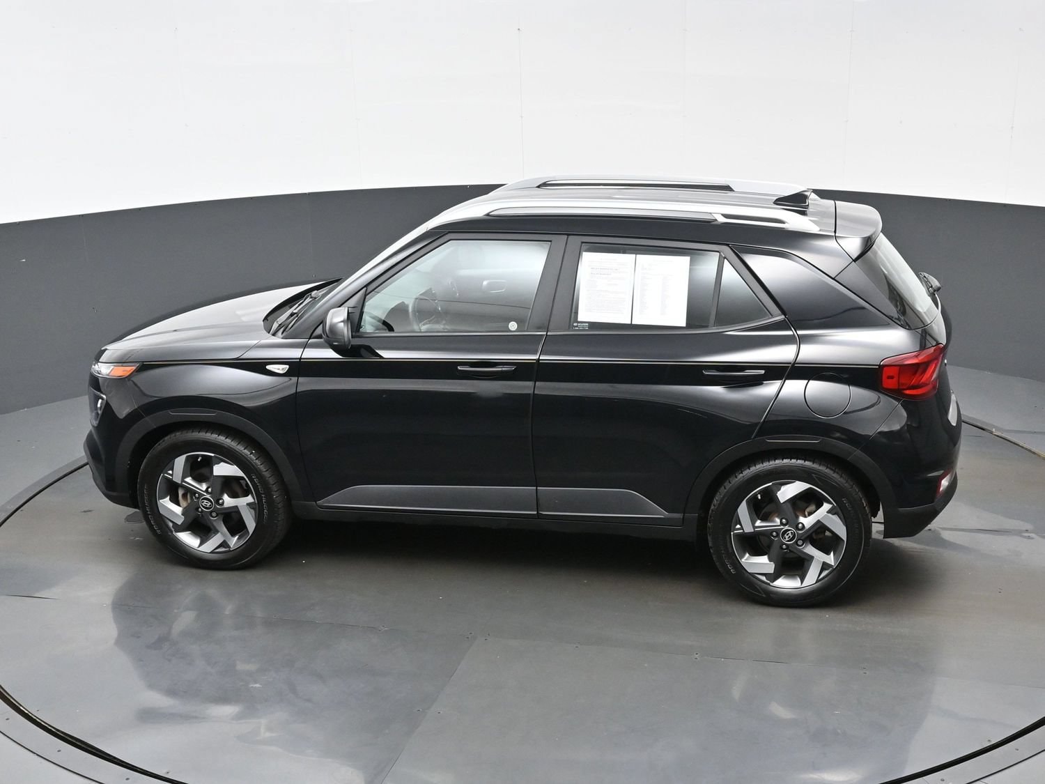 2021 Hyundai Venue SEL - Photo 32