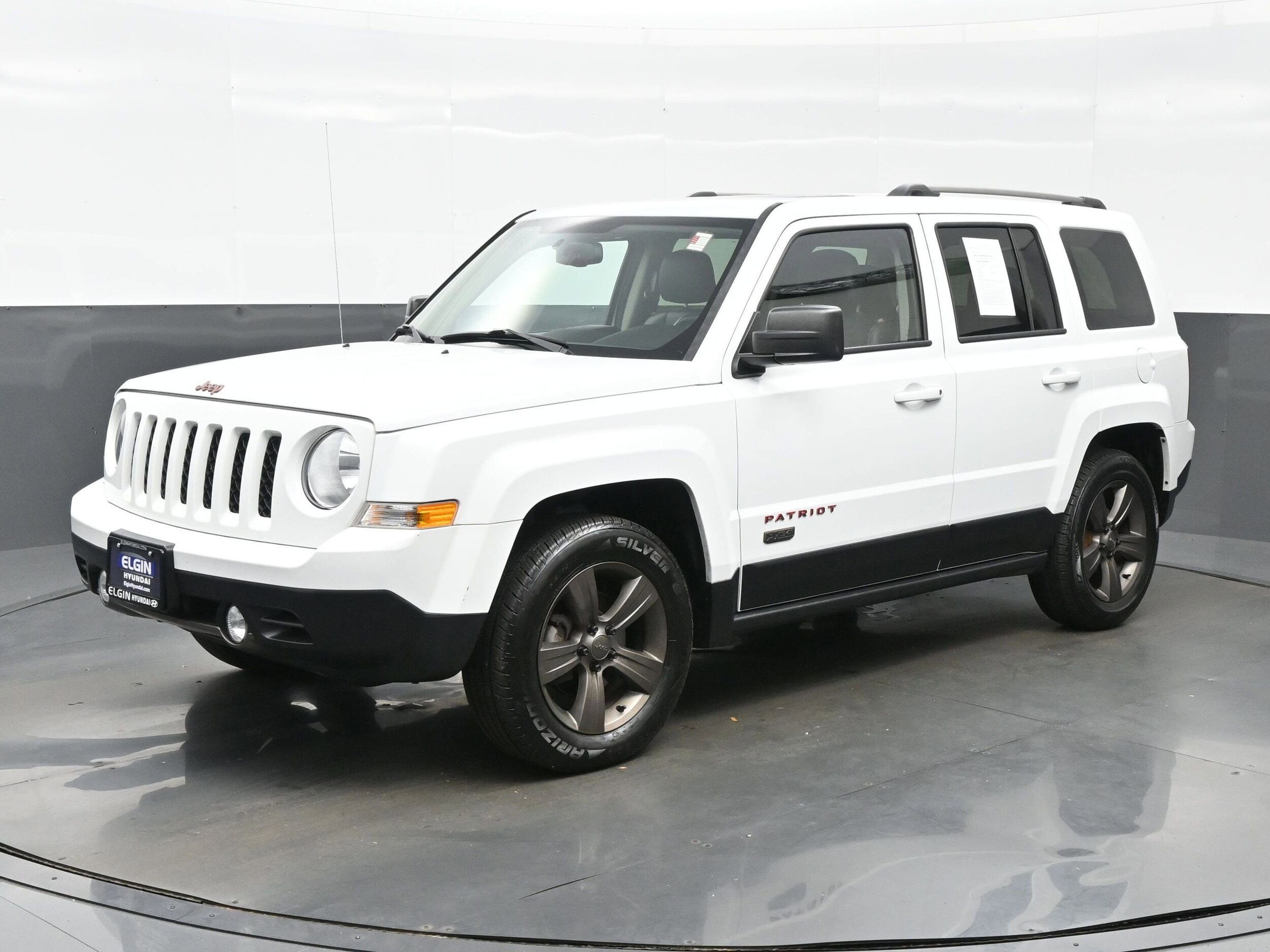 2016 Jeep Patriot 75th Anniversary Edition photo 2