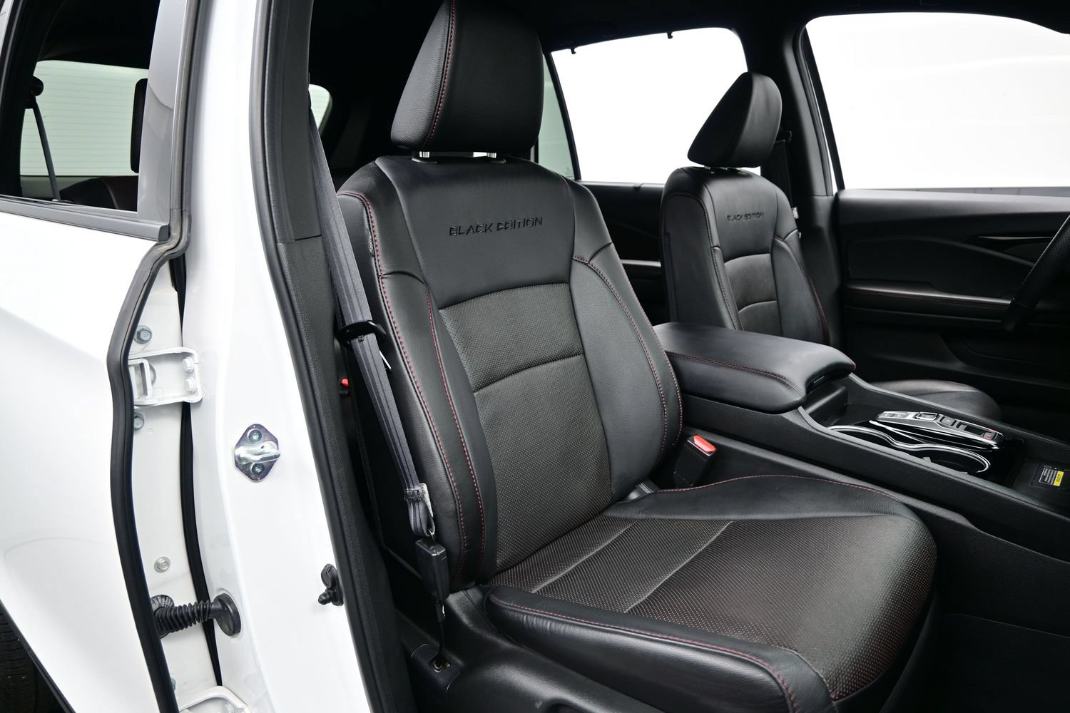 2024 Honda Passport Black Edition - Photo 14