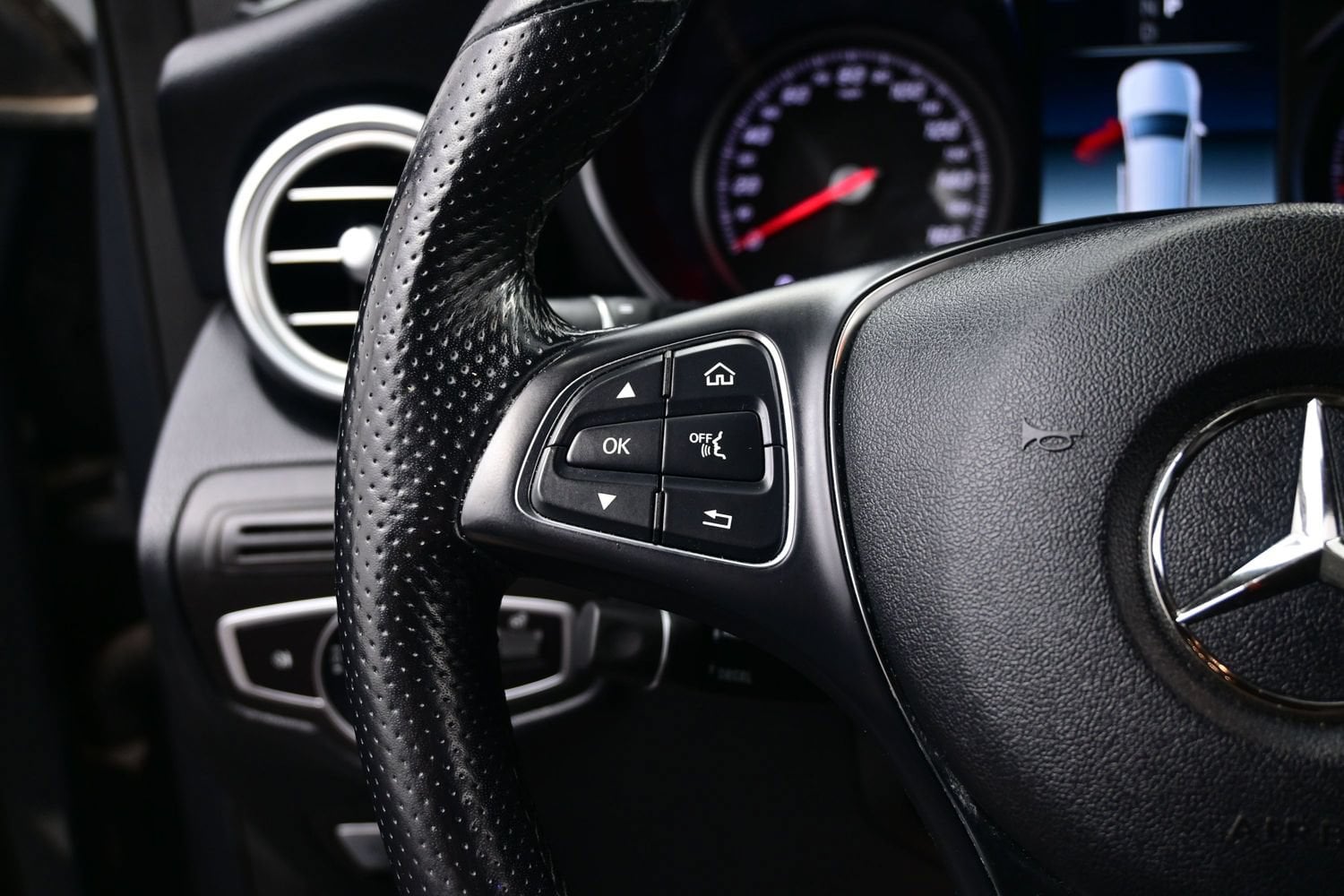 2019 Mercedes-Benz GLC GLC300 - Photo 25