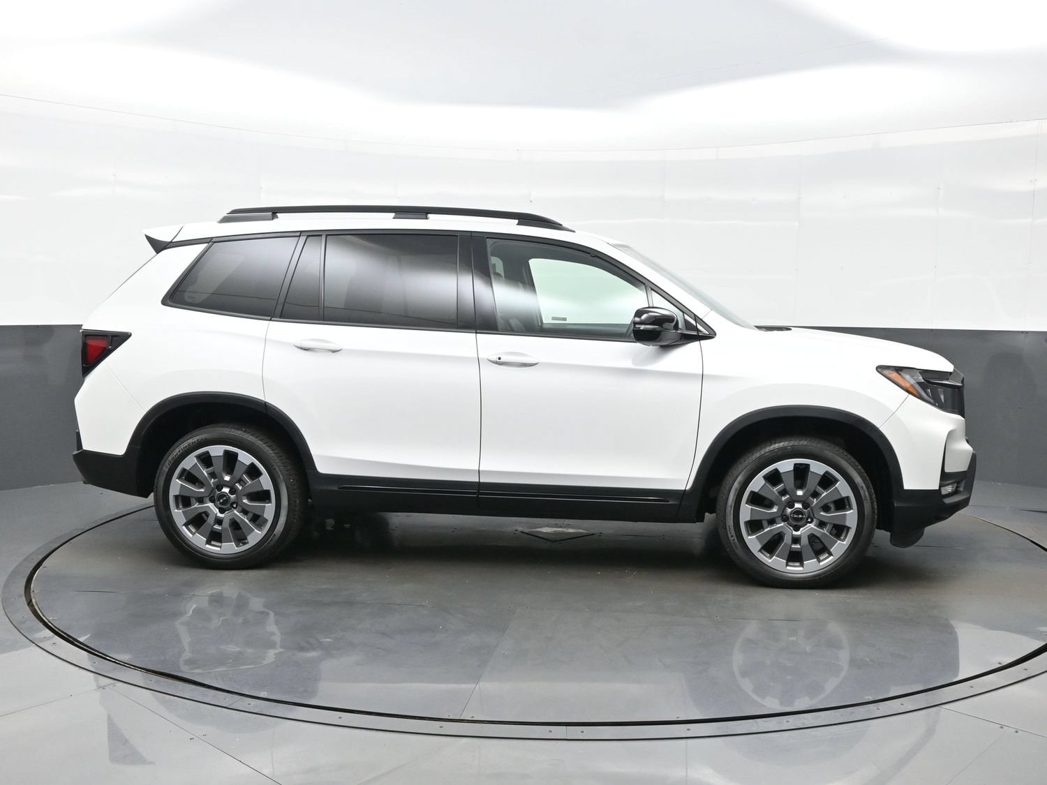 2024 Honda Passport Black Edition - Photo 7