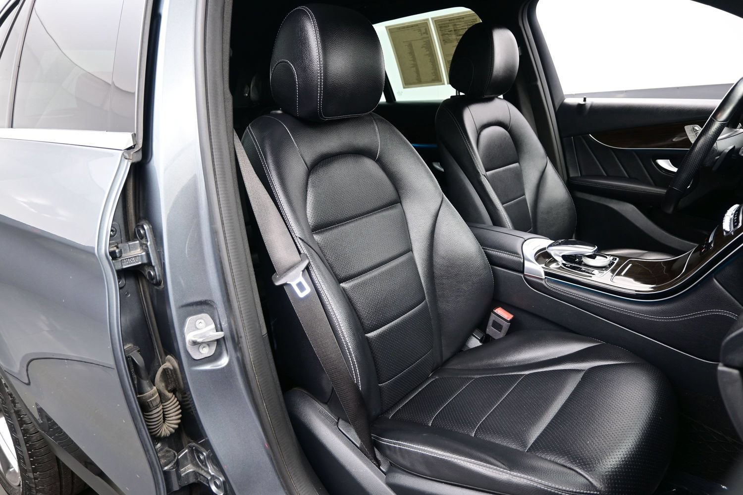 2019 Mercedes-Benz GLC GLC300 - Photo 13