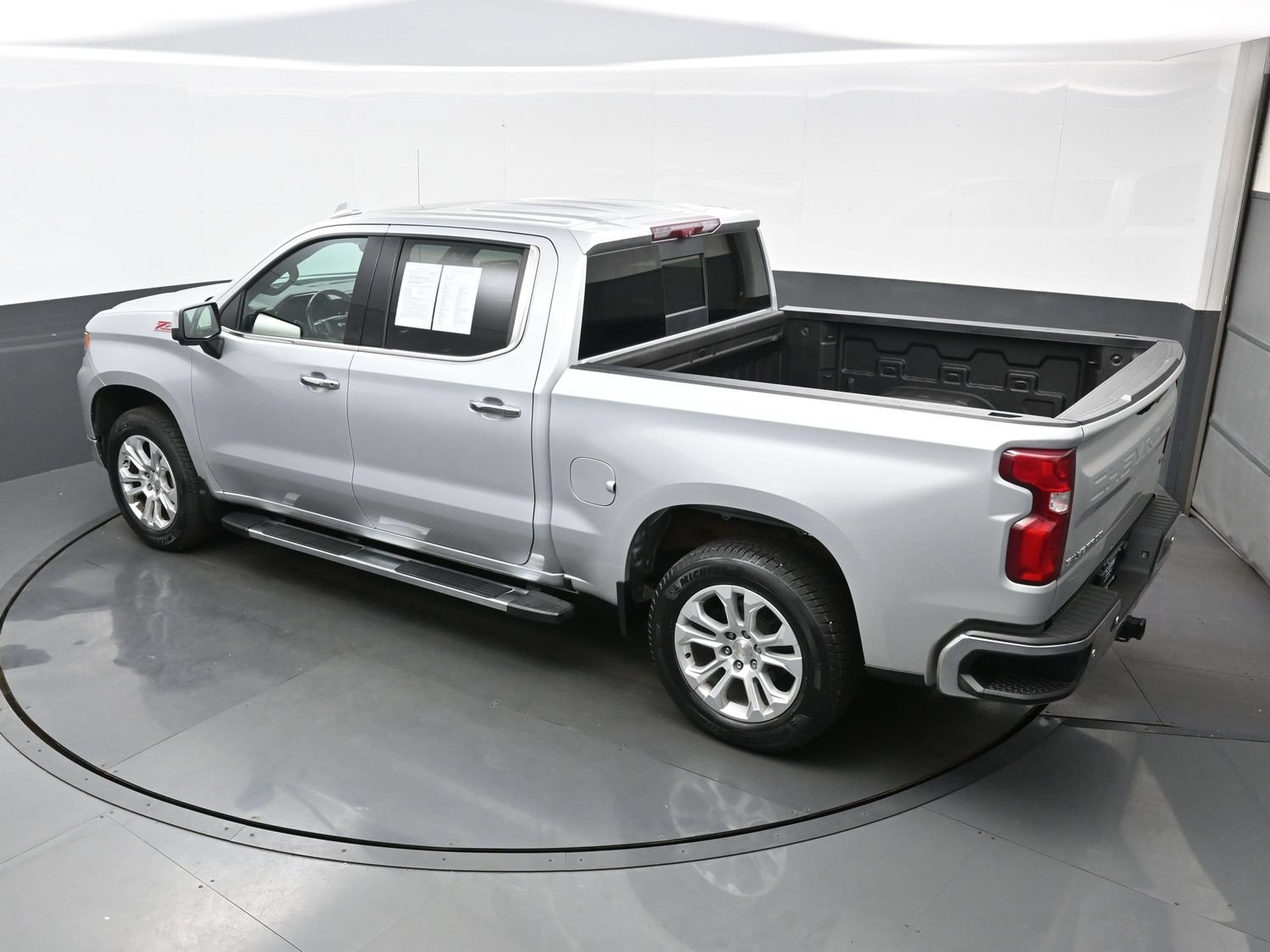 2022 Chevrolet Silverado 1500 LTZ - Photo 37