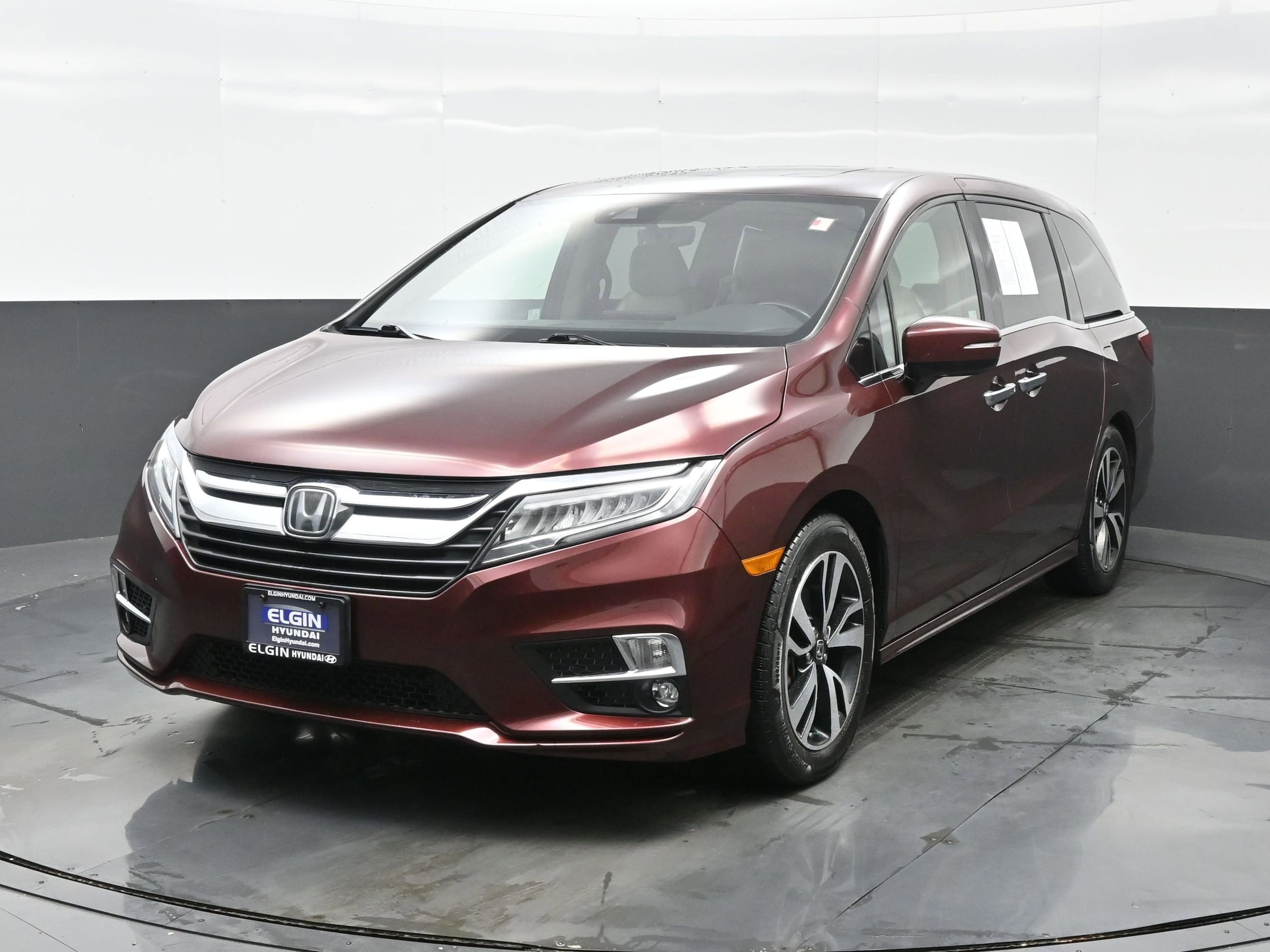 2019 Honda Odyssey Elite's photo