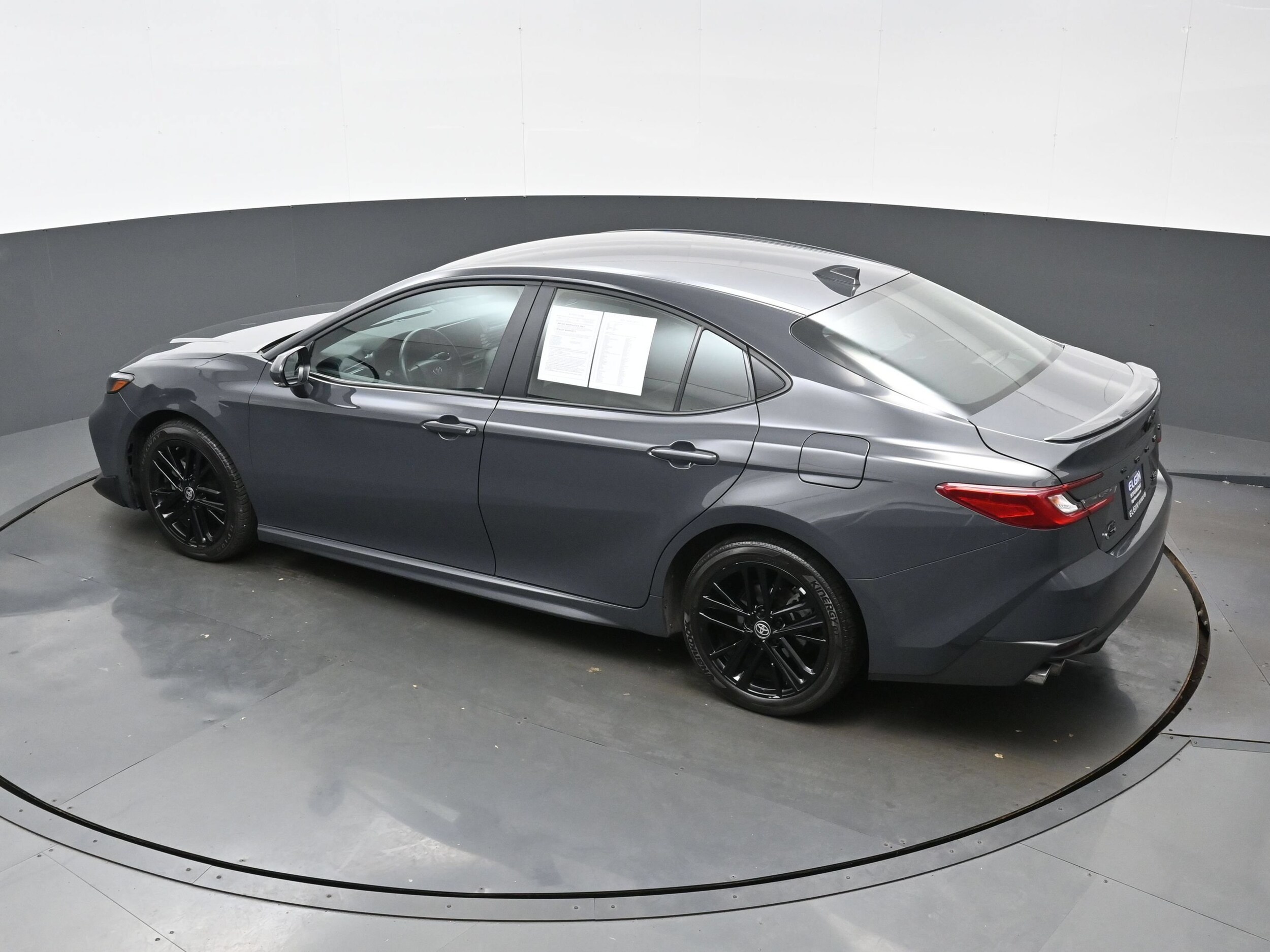 2025 Toyota Camry SE - Photo 36