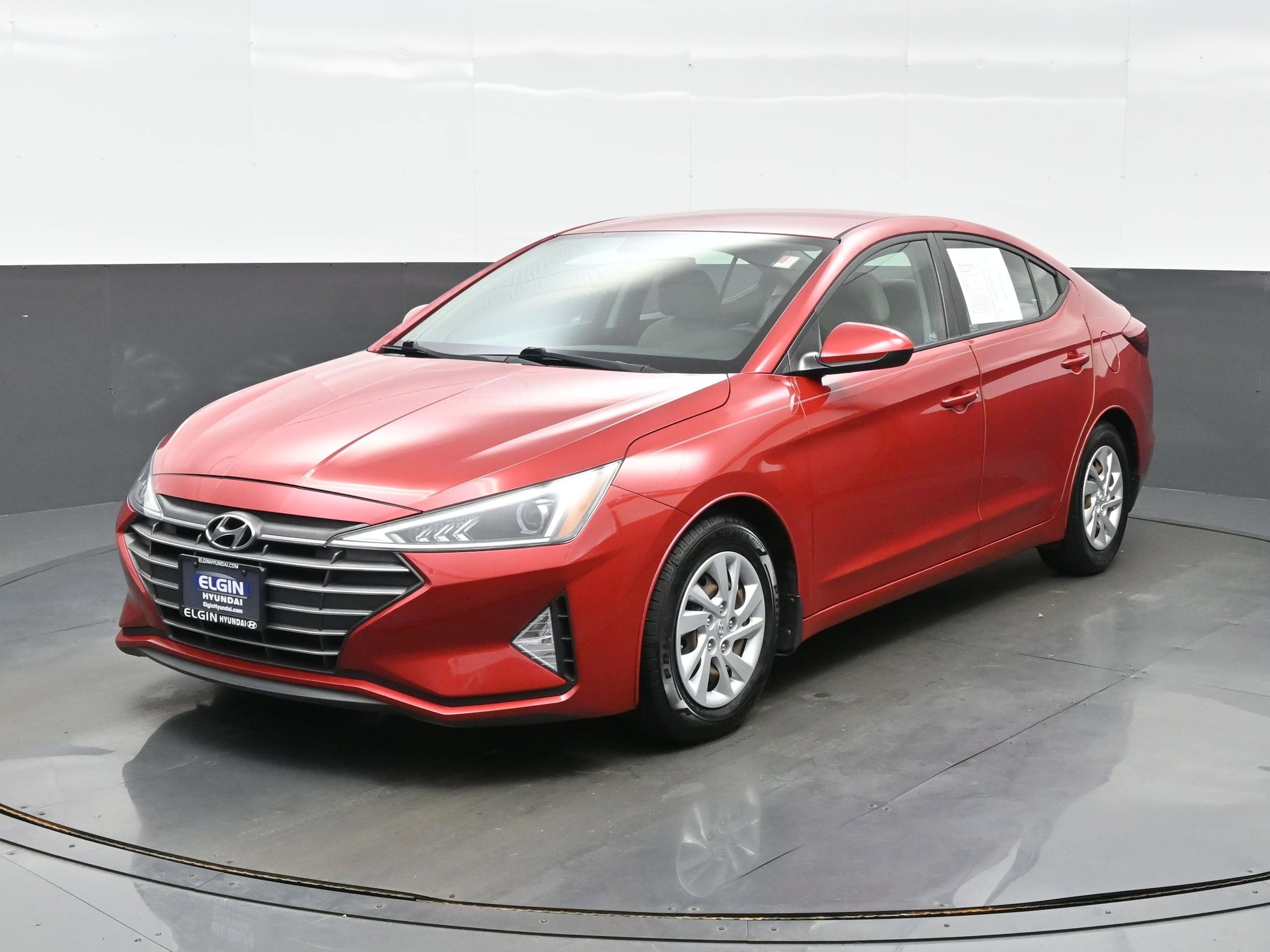 Used 2019 Hyundai Elantra SE with VIN 5NPD74LF2KH441073 for sale in Bartlett, IL