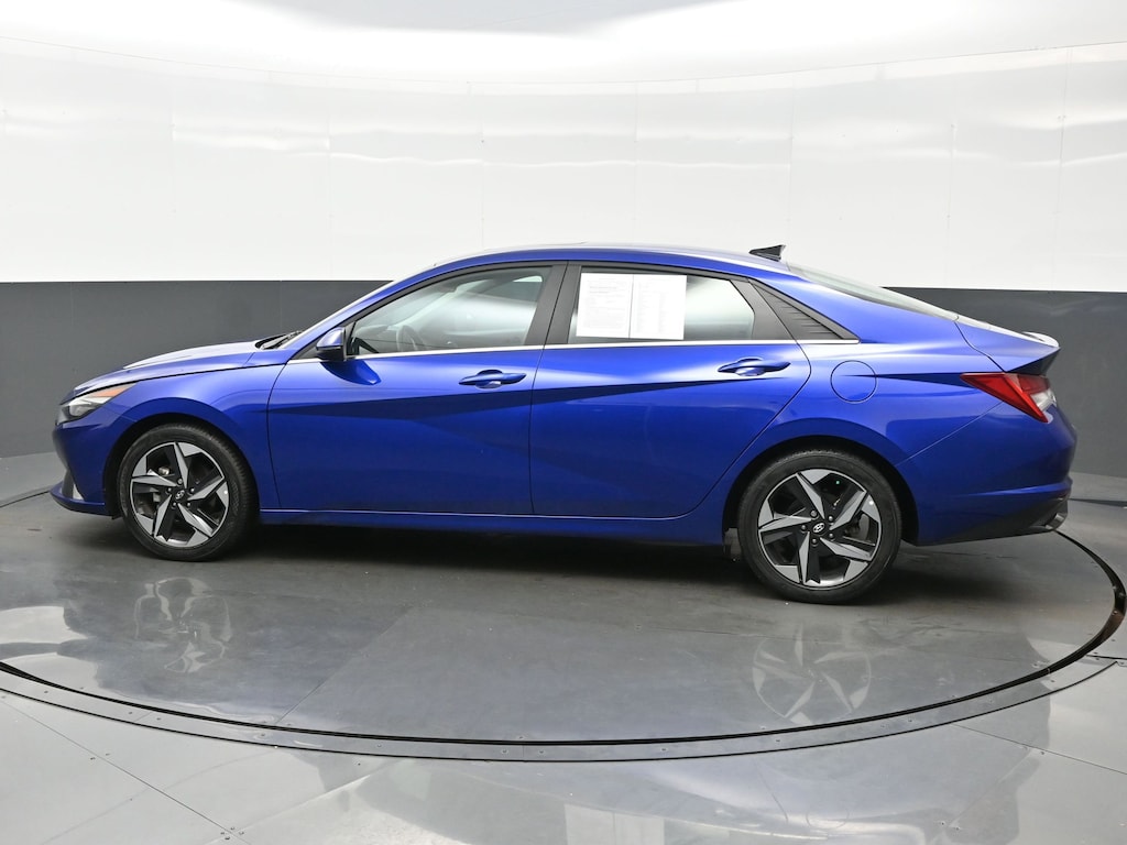 Used 2023 Hyundai Elantra Limited Sedan