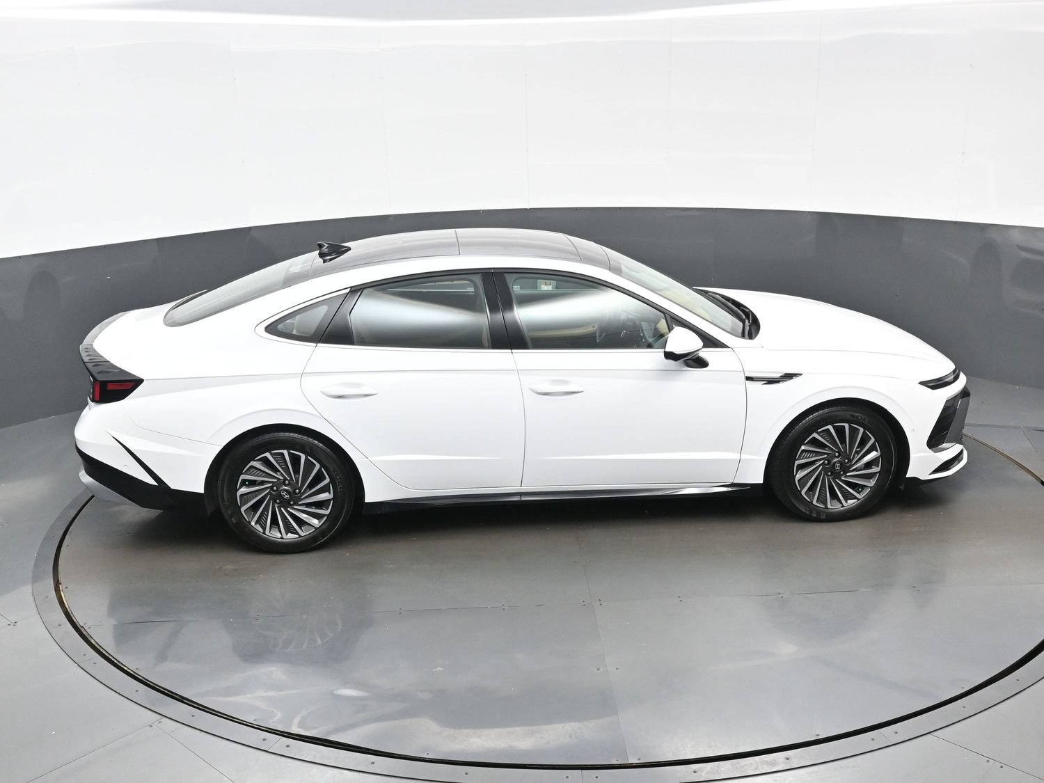 2026 Hyundai Sonata Hybrid Limited - Photo 40