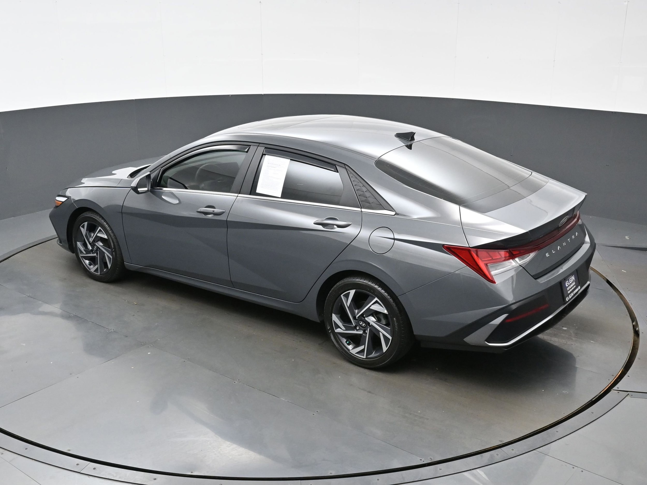 2024 Hyundai Elantra SEL - Photo 35