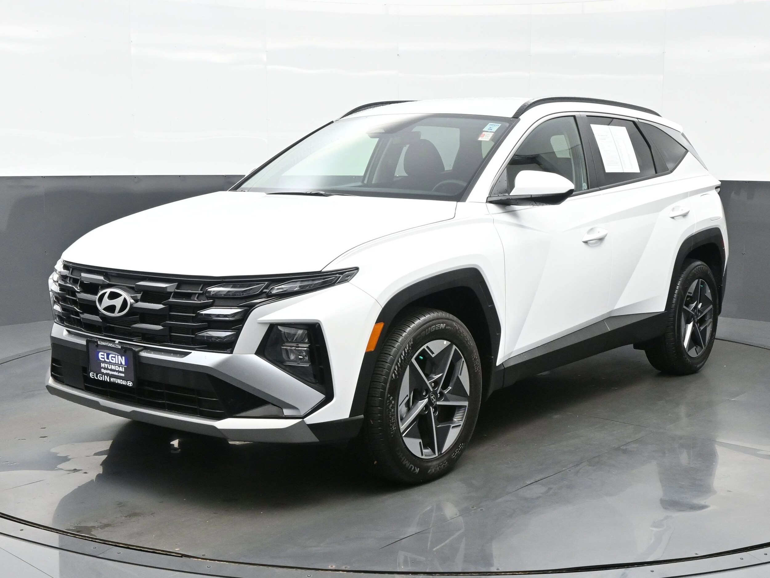 2025 Hyundai Tucson SEL photo 2