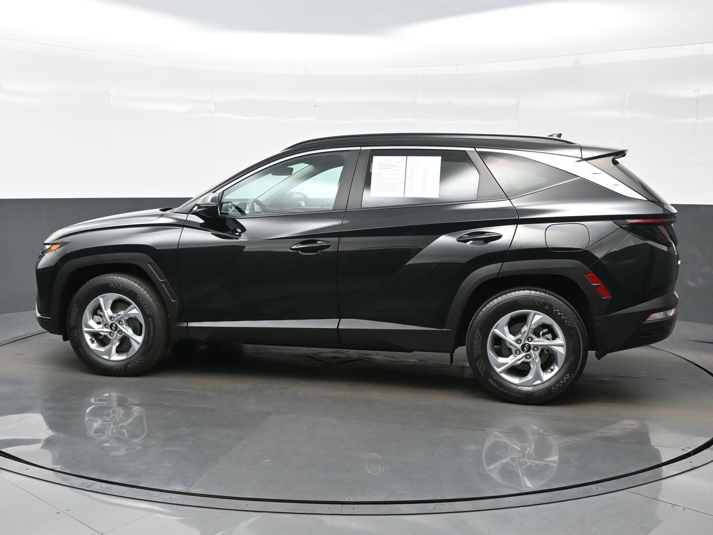 2022 Hyundai Tucson SEL photo 2