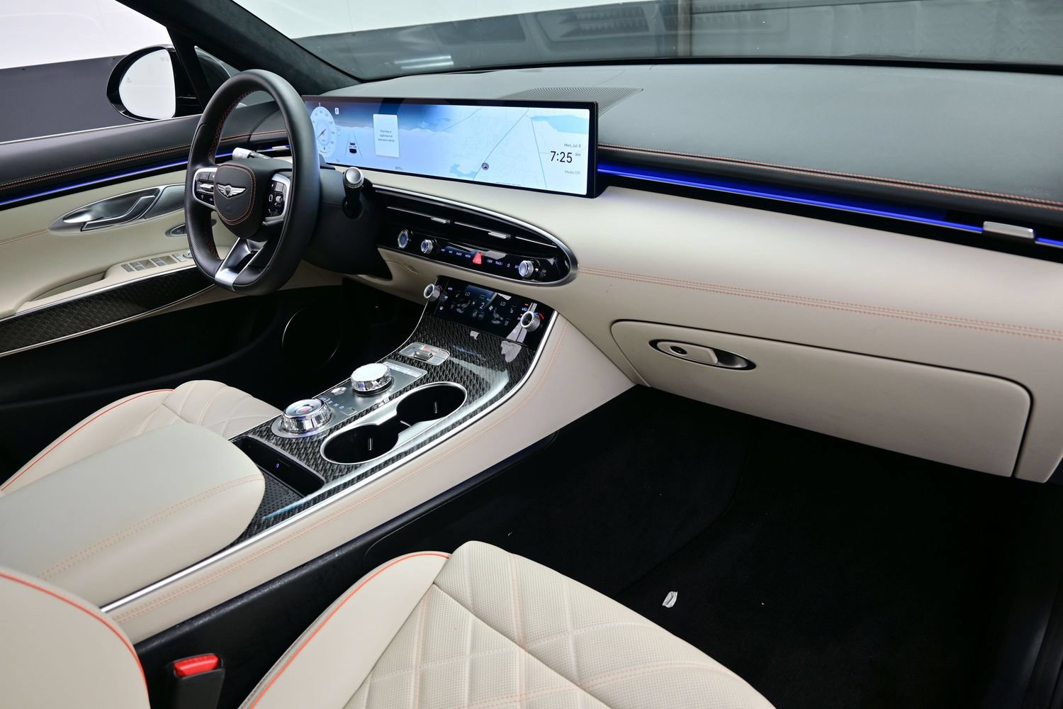 2026 GENESIS GV70 Sport Prestige - Photo 15